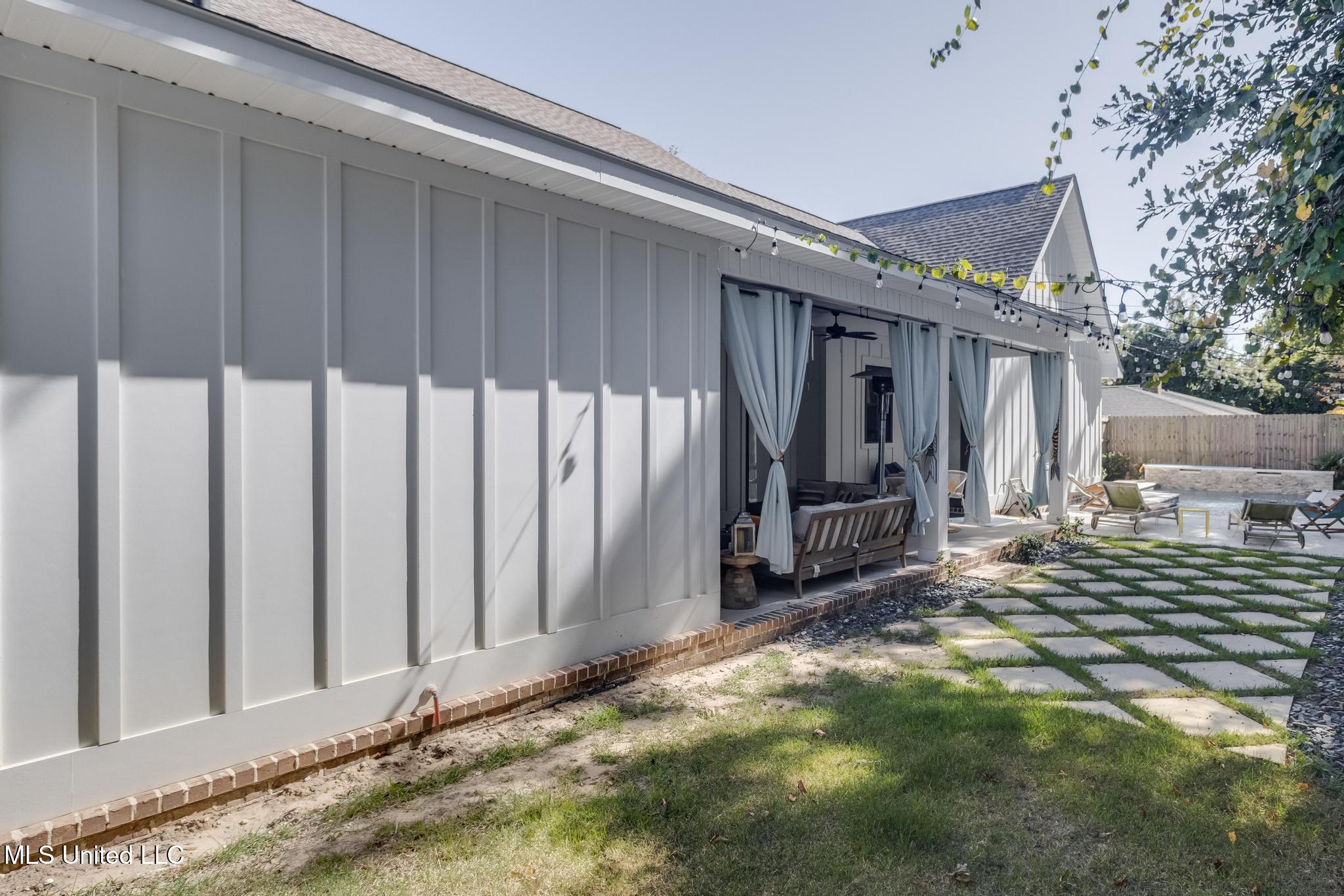 Long Beach, Mississippi, 39560, United States, 3 Bedrooms Bedrooms, ,2 BathroomsBathrooms,Residential,For Sale,1968810