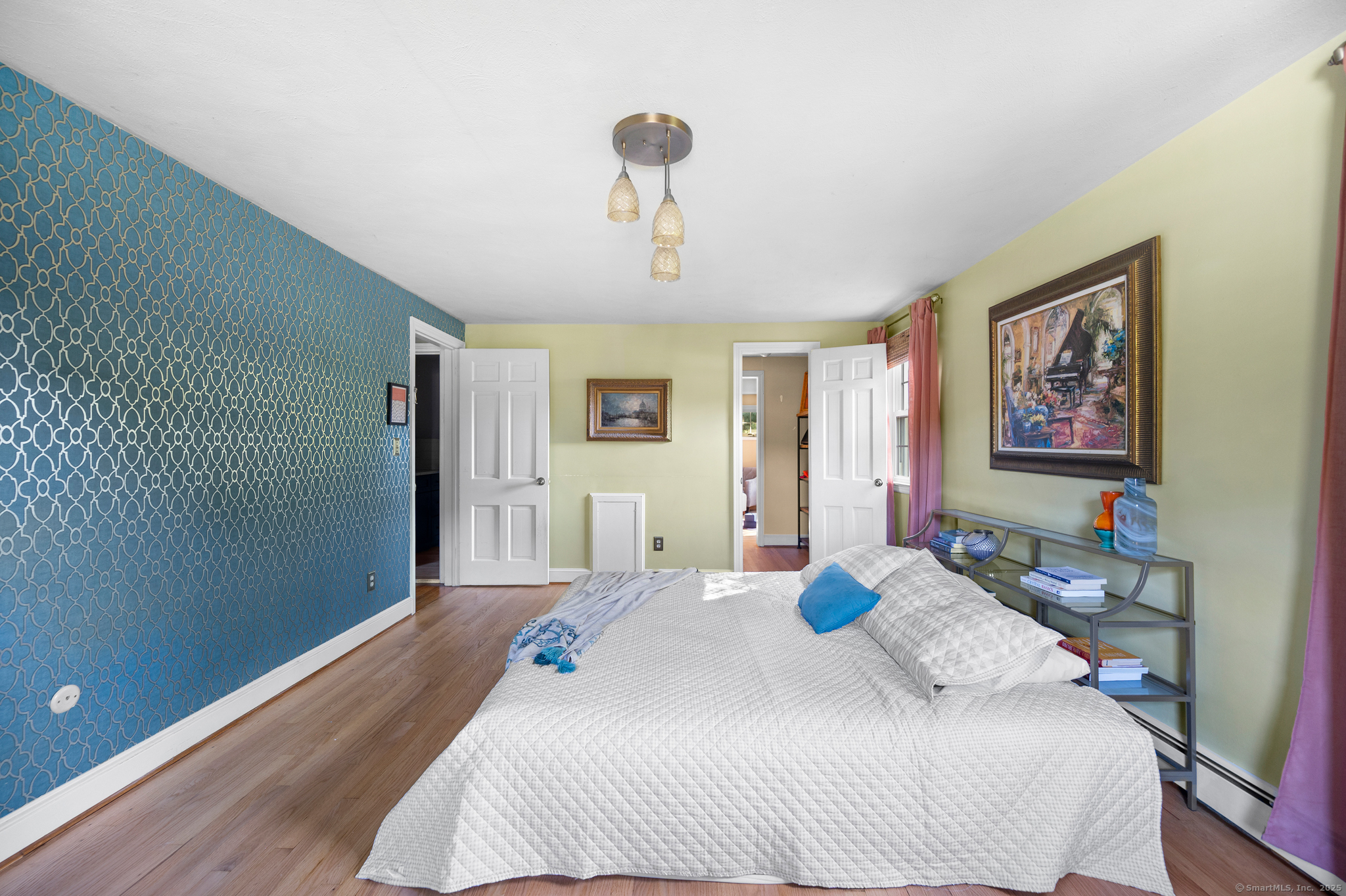 Manchester, Connecticut, 06040, United States, 4 Bedrooms Bedrooms, ,4 BathroomsBathrooms,Residential,For Sale,1988366