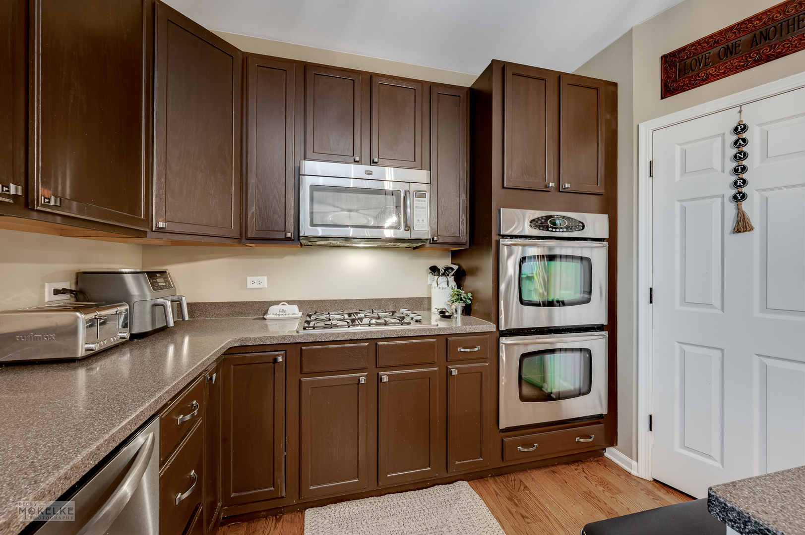 Oswego, Illinois, 60543, United States, 5 Bedrooms Bedrooms, ,3 BathroomsBathrooms,Residential,For Sale,1955340