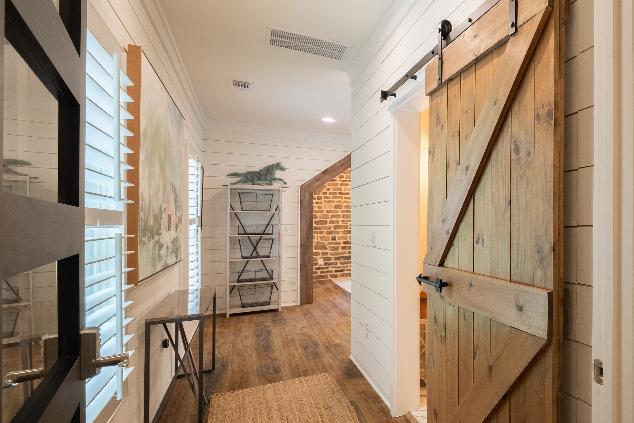  Builder’s Personal Estate on 2.36± Acres—Offering Space, Privacy & Convenience - 物件實景