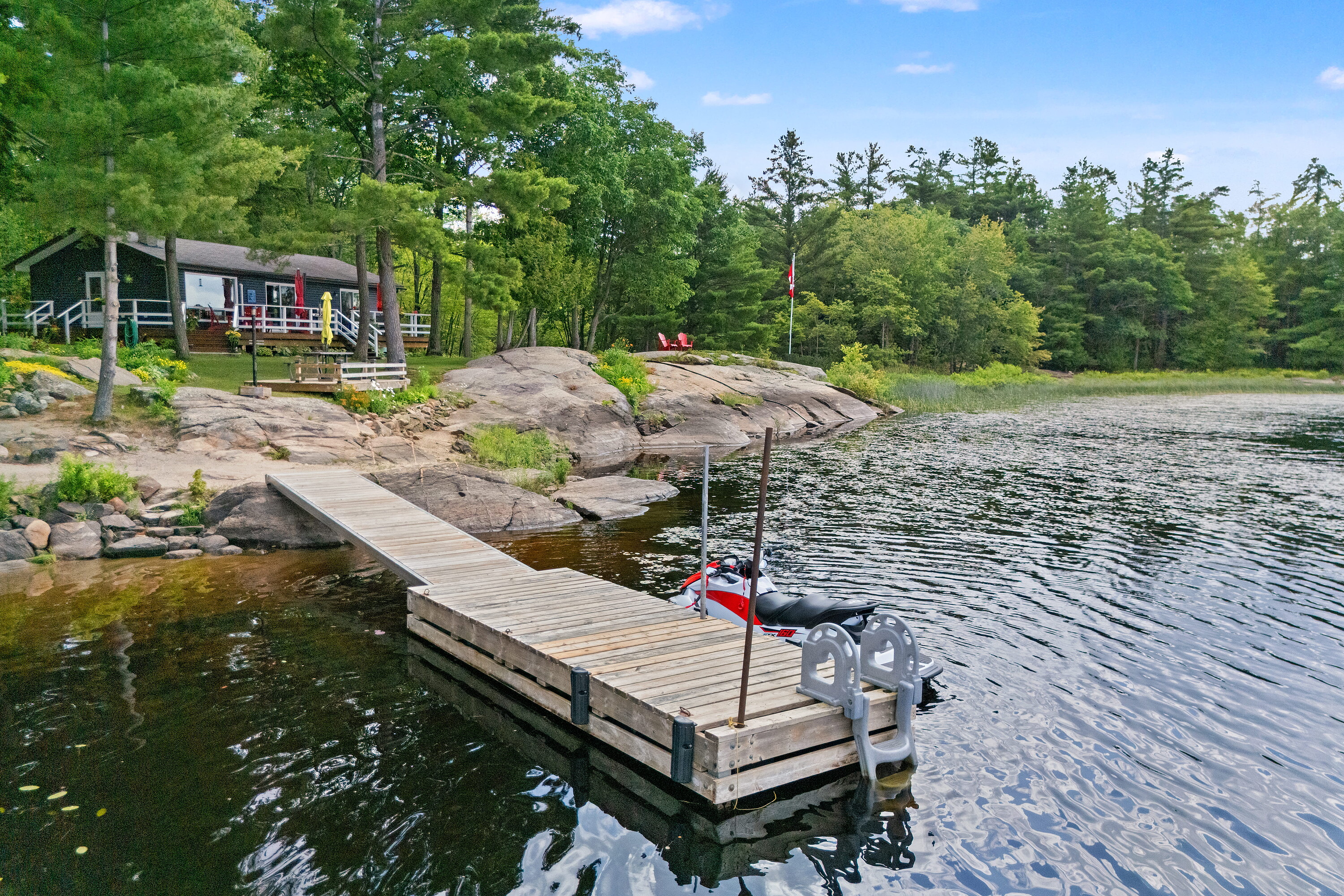  Gibson Lake Family Cottage - 物件實景
