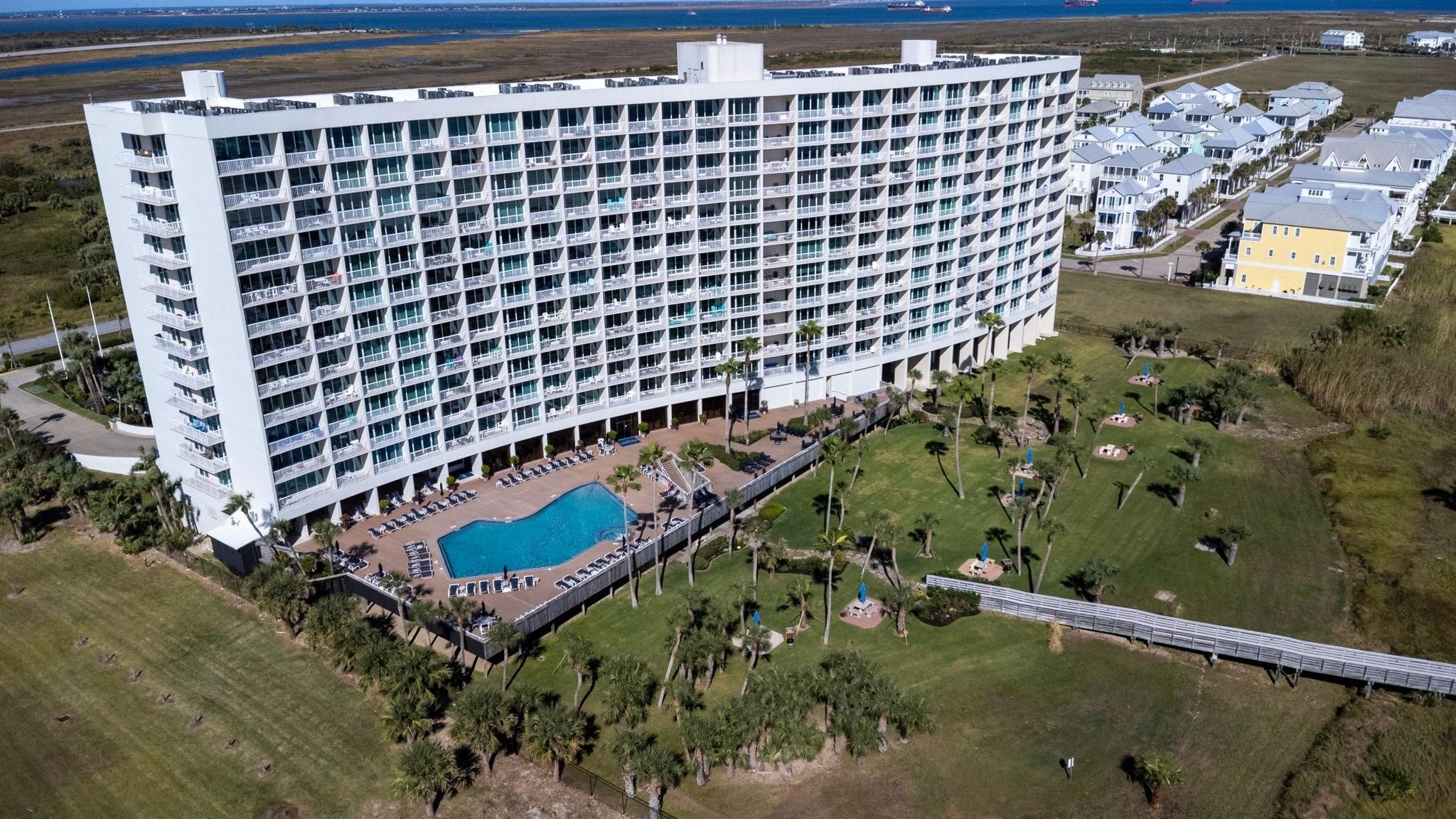 Beach Dr, Galveston, TX 77550