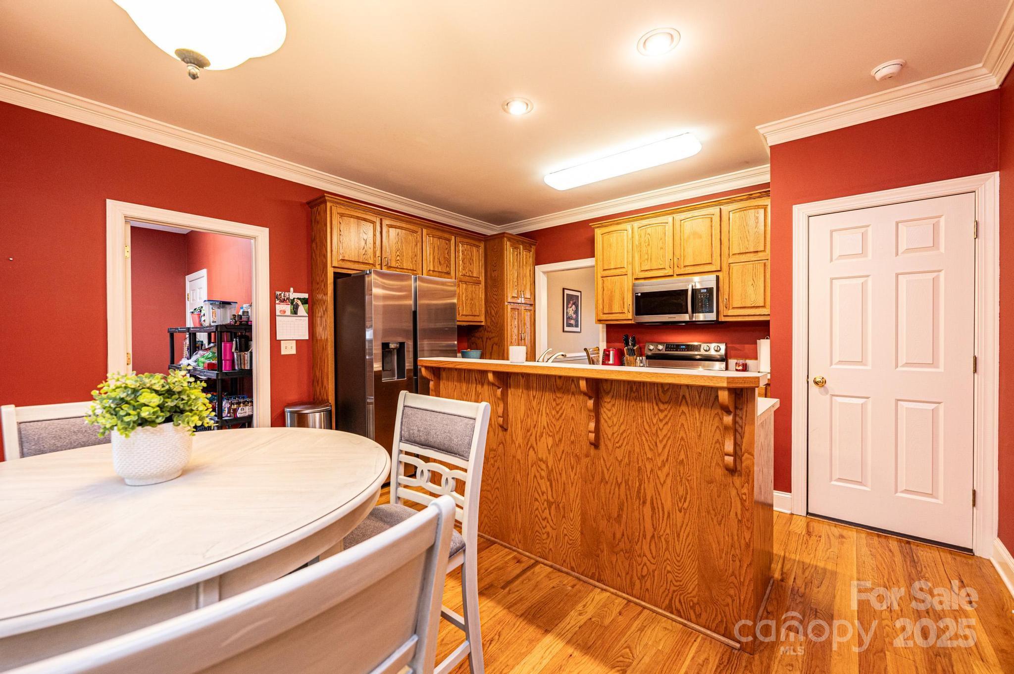 2640 Ironwood Drive, Hickory, North Carolina, 28602, United States, 4 Bedrooms Bedrooms, ,3 BathroomsBathrooms,Residential,For Sale,2640 Ironwood Drive,1635199