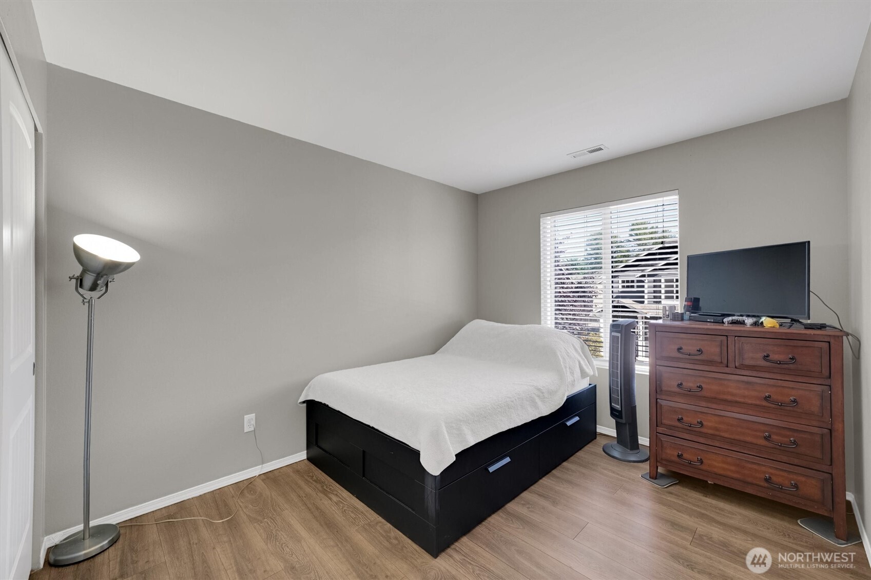 Puyallup, Washington, 98374, United States, 4 Bedrooms Bedrooms, ,3 BathroomsBathrooms,Residential,For Sale,1899672