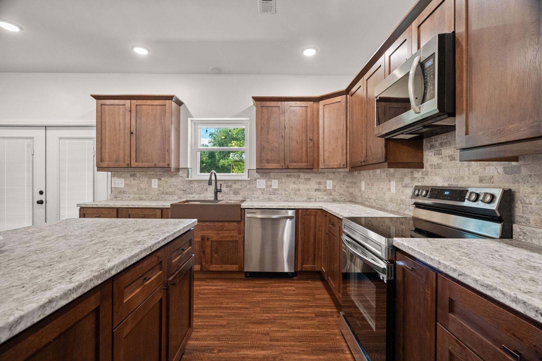 Cedar Hill, Tennessee, 37032, United States, 3 Bedrooms Bedrooms, ,2 BathroomsBathrooms,Residential,For Sale,1981088