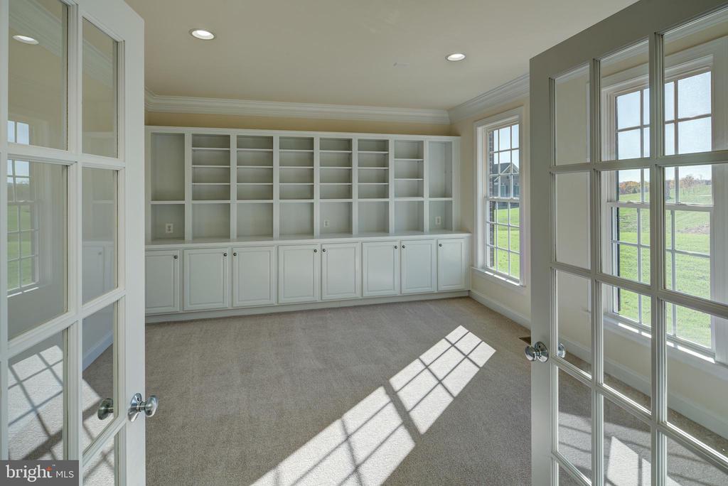 4610 Fairfax Manor Court, Chantilly, Virginia, 20151, United States, 4 Bedrooms Bedrooms, ,6 BathroomsBathrooms,Residential,For Sale,4610 Fairfax Manor Court,1430211