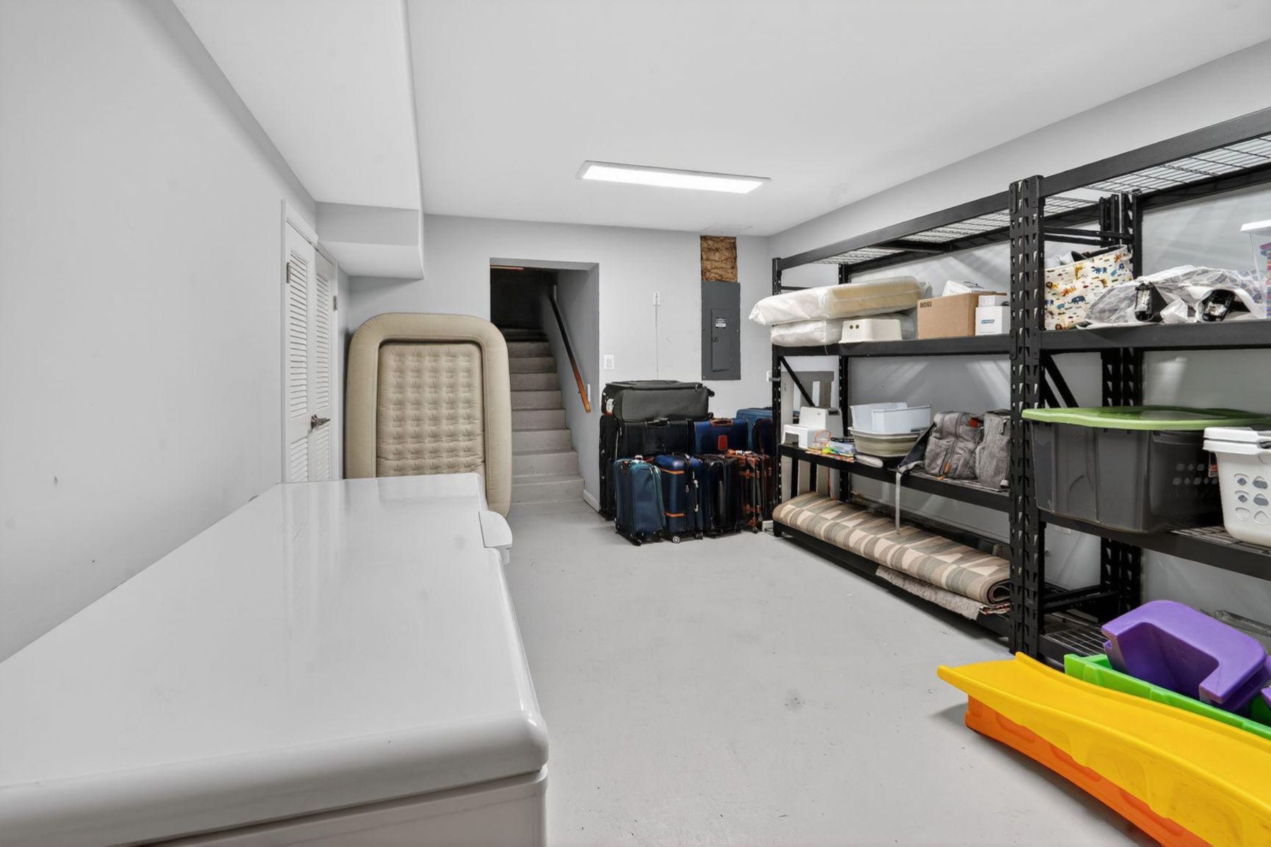  7303 Yates Court, Mclean, VA, 22101 - 物件實景