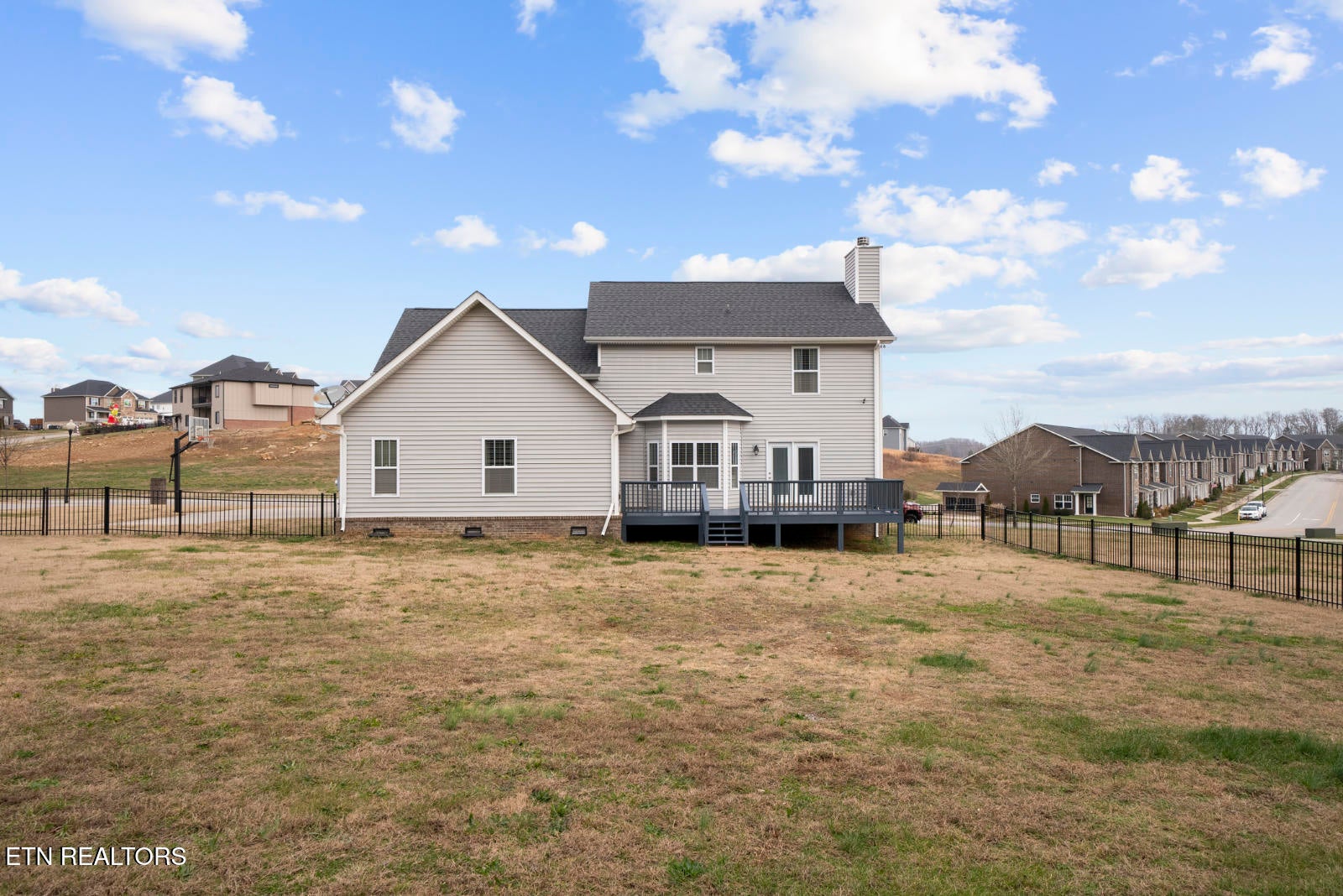 Oak Ridge, Tennessee, 37830, United States, 4 Bedrooms Bedrooms, ,3 BathroomsBathrooms,Residential,For Sale,2003025