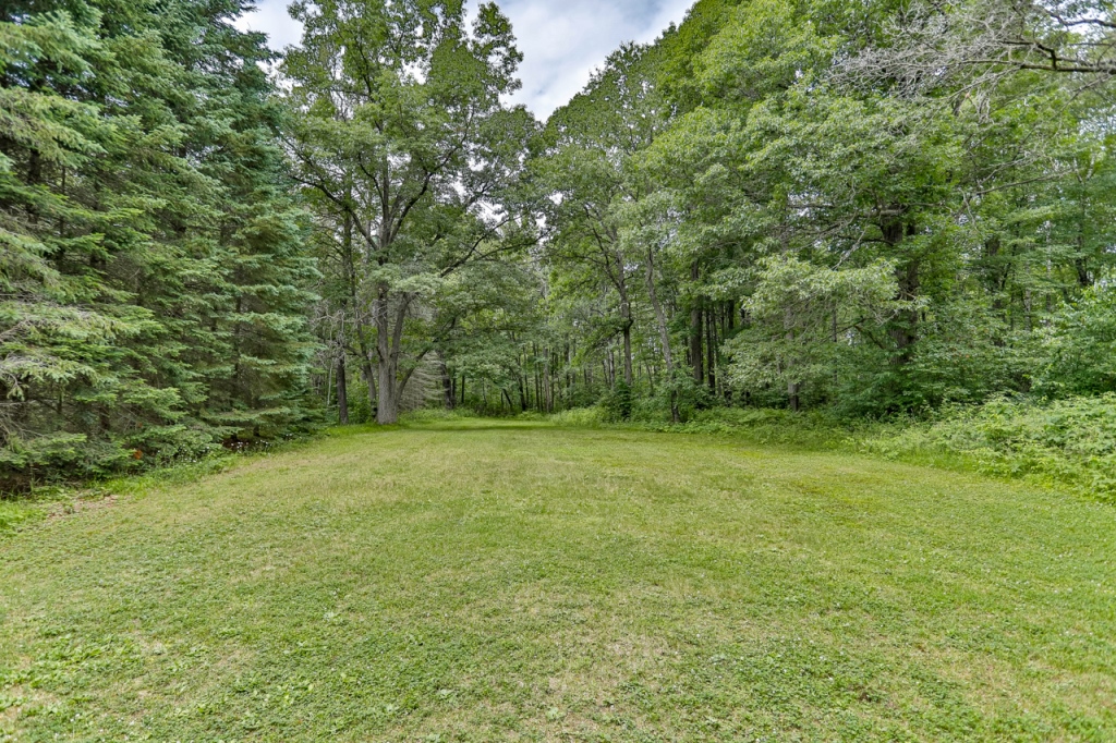 Wausau, Wisconsin, 54401, United States, 3 Bedrooms Bedrooms, ,3 BathroomsBathrooms,Residential,For Sale,1874102