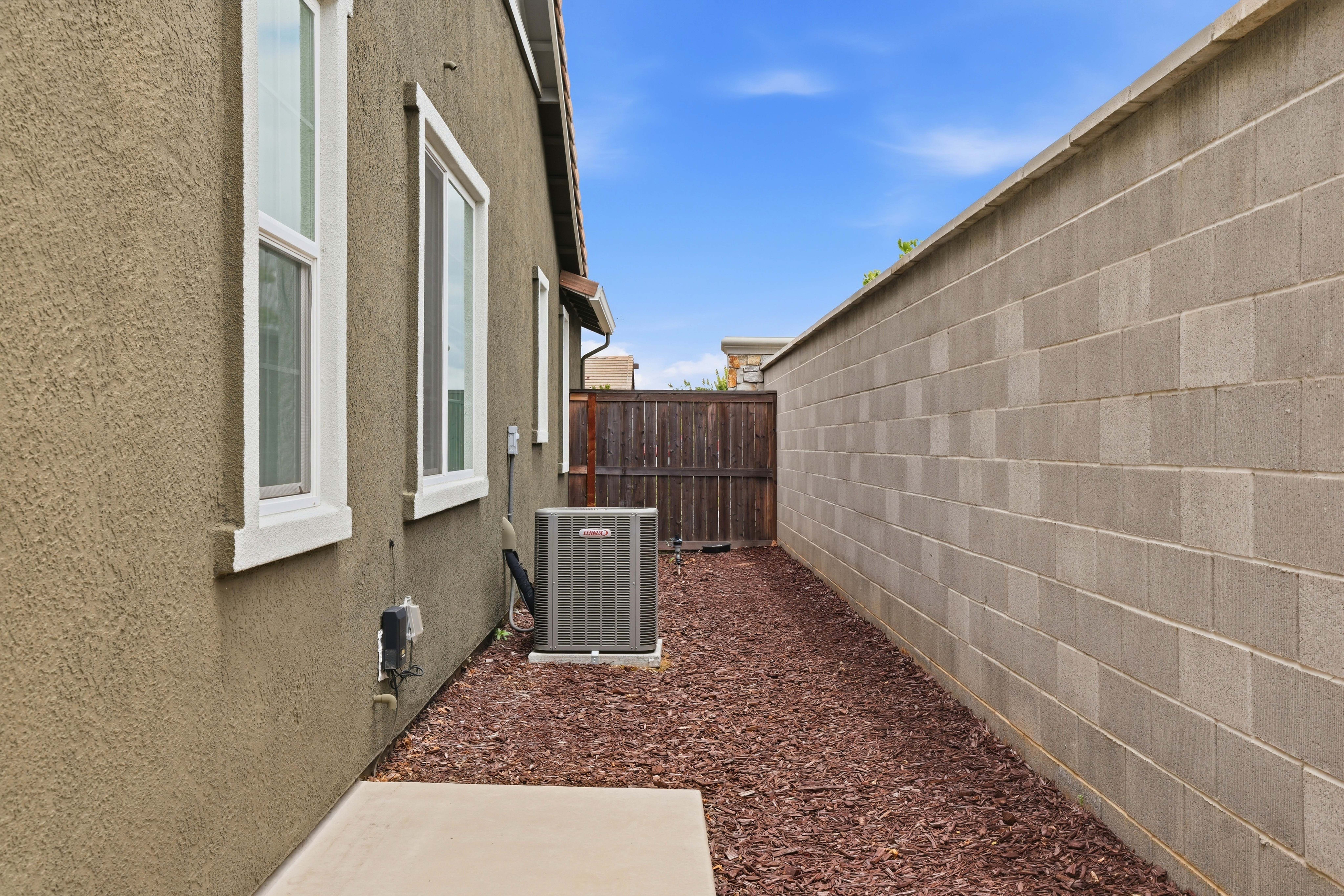  979 Carson River Drive, Lincoln, CA 95648 - 物件實景