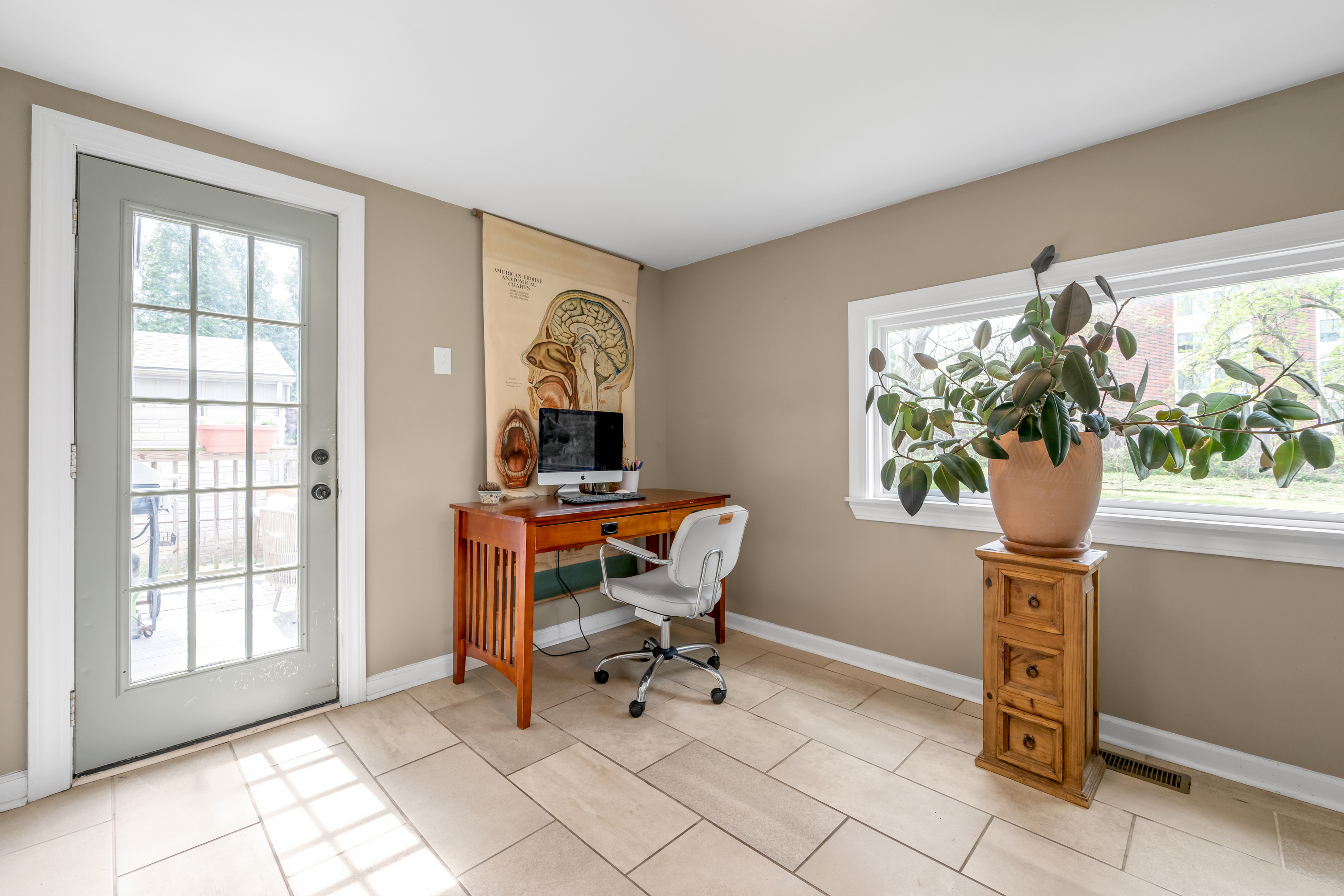  127 Delmont Drive - 物件實景