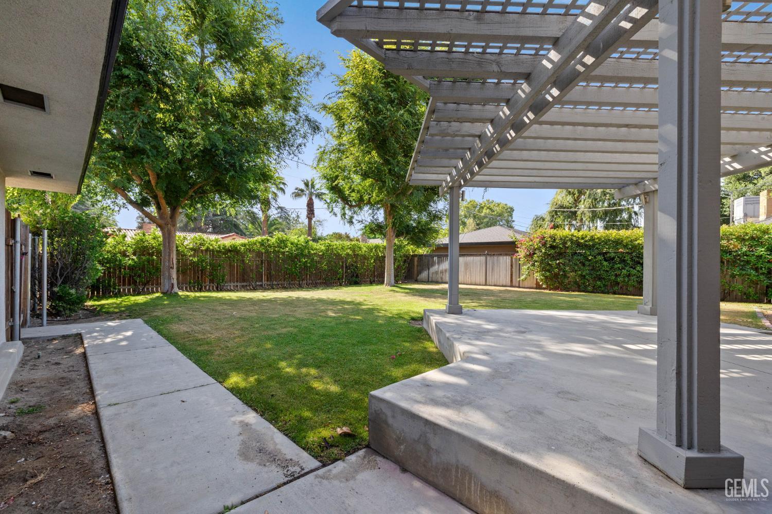Bakersfield, California, 93301, United States, 3 Bedrooms Bedrooms, ,3 BathroomsBathrooms,Residential,For Sale,1819046