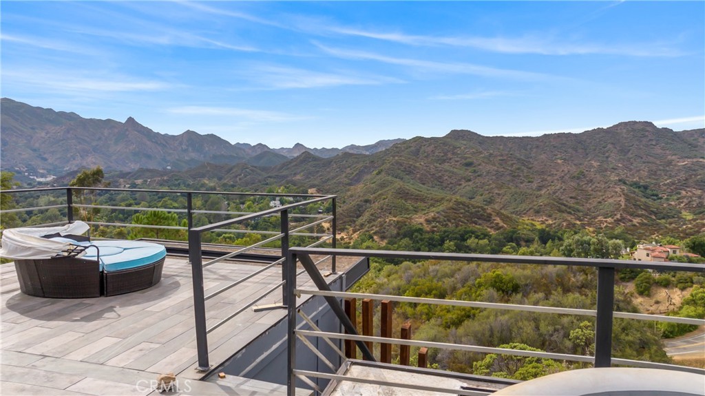 Calabasas, California, 91302, United States, 5 Bedrooms Bedrooms, ,3 BathroomsBathrooms,Residential,For Sale,1742769