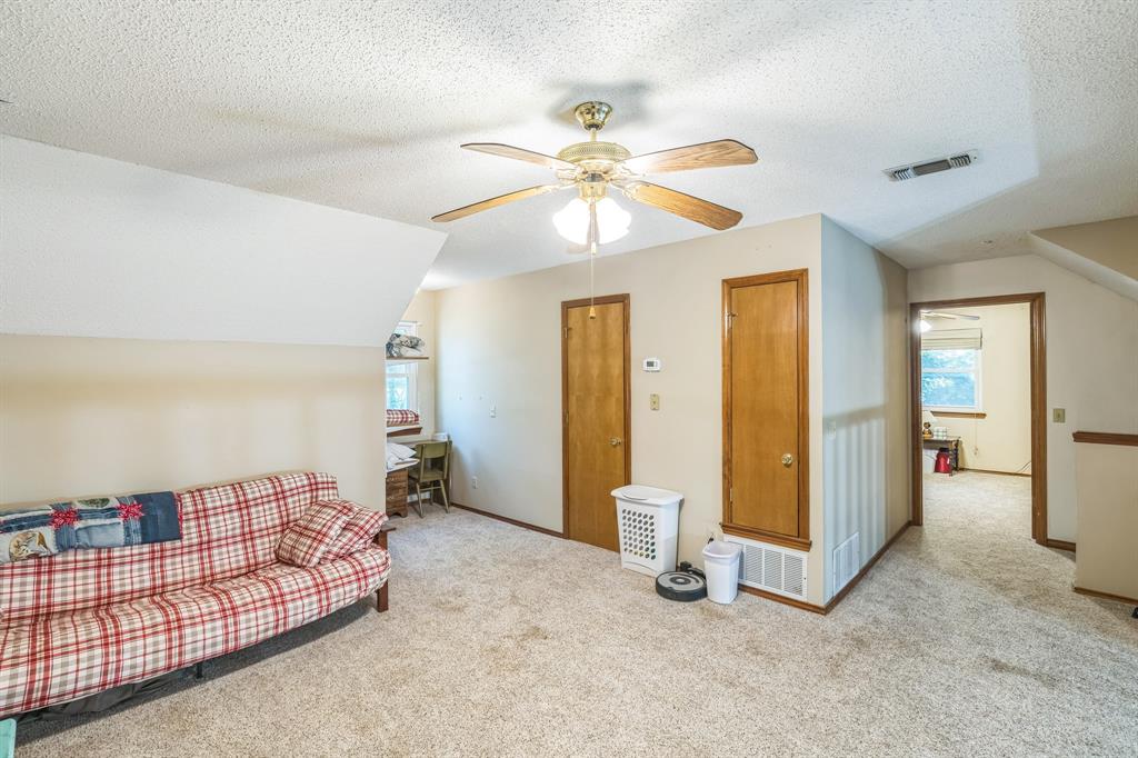 Honey Grove, Texas, 75446, United States, 3 Bedrooms Bedrooms, ,3 BathroomsBathrooms,Residential,For Sale,1840327