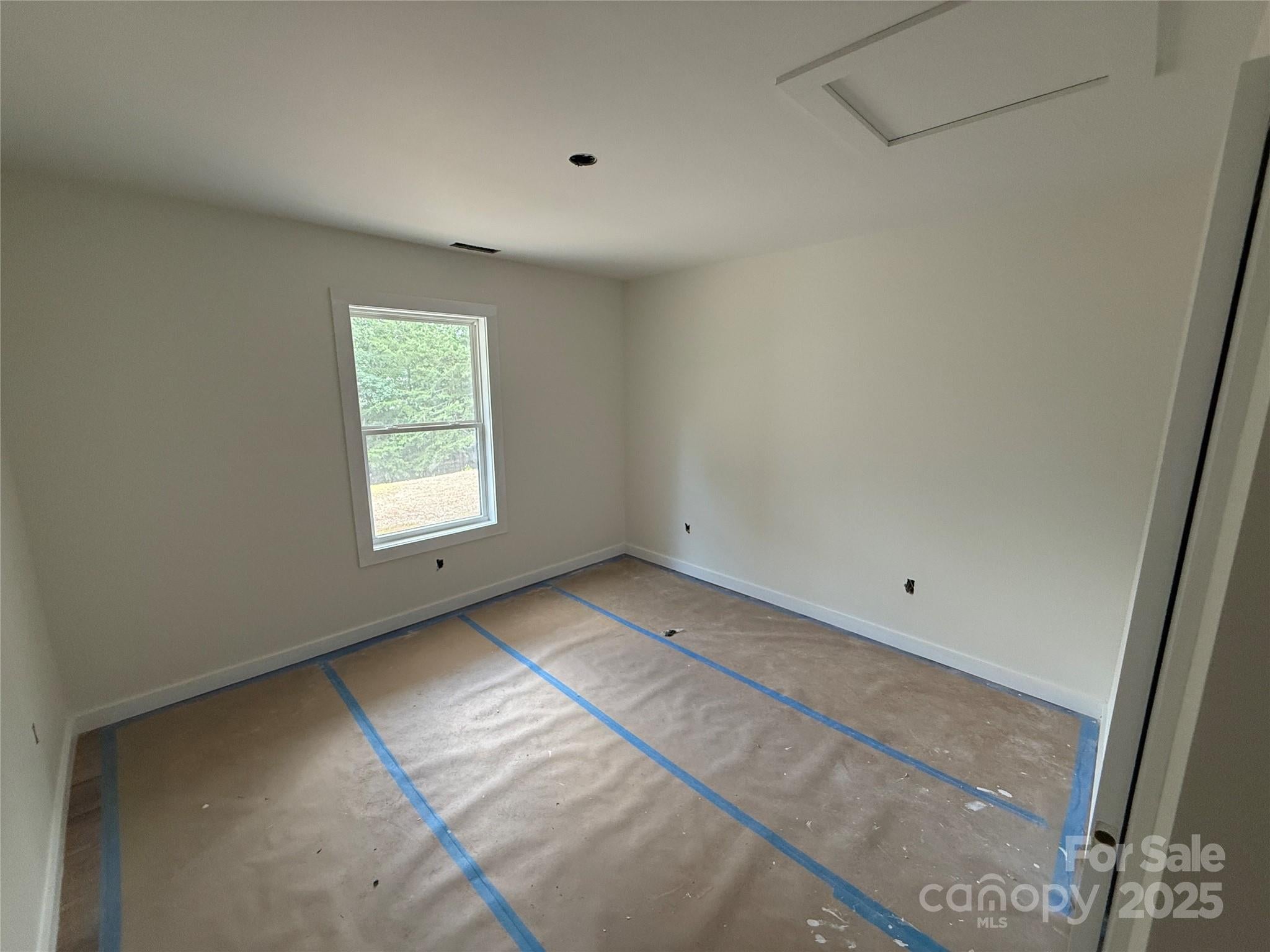 Lenoir, North Carolina, 28645, United States, 4 Bedrooms Bedrooms, ,3 BathroomsBathrooms,Residential,For Sale,1906492