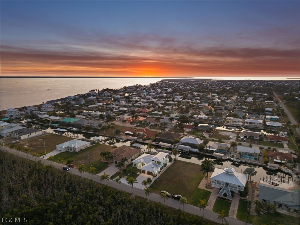 St James City, Florida, 33956, United States, 4 Bedrooms Bedrooms, ,4 BathroomsBathrooms,Residential,For Sale,2018971