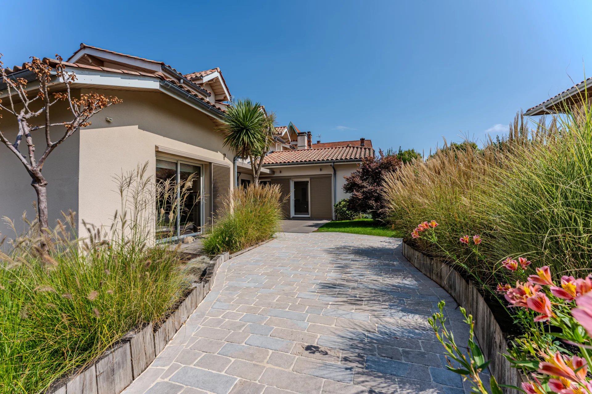 Arcachon, New Aquitaine, 33120, FR, 4 Bedrooms Bedrooms, ,2 BathroomsBathrooms,Residential,For Sale,1318813