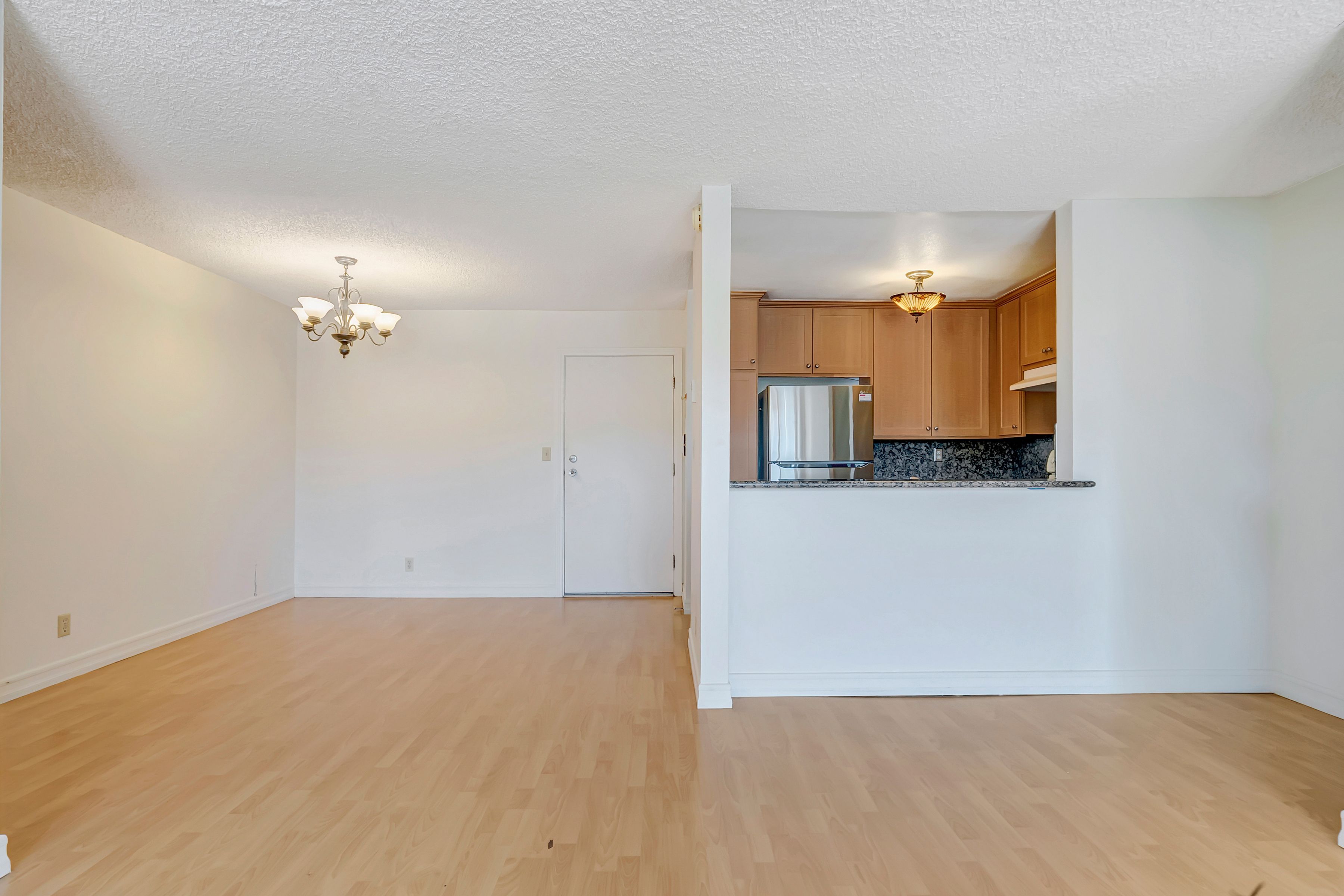  23901 Civic Center Way - 物件實景