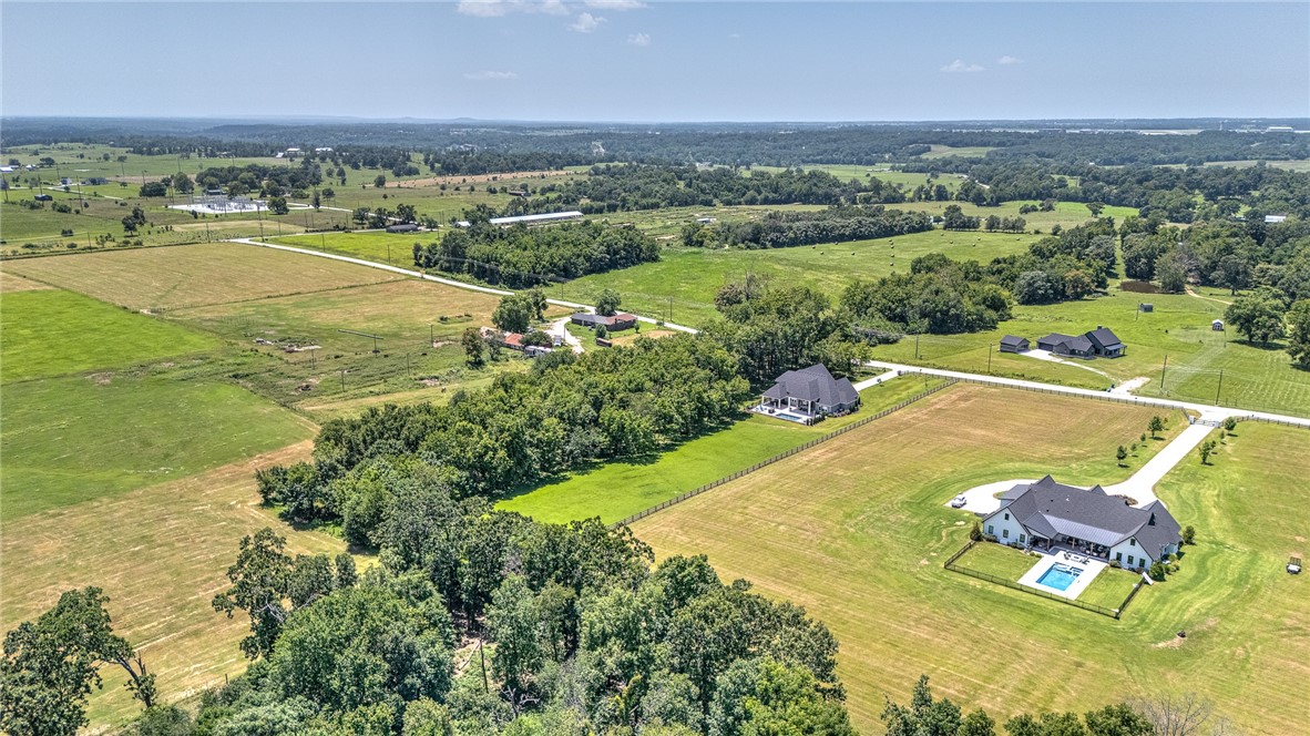 Bentonville, Arkansas, 72713, United States, 4 Bedrooms Bedrooms, ,5 BathroomsBathrooms,Residential,For Sale,1950806