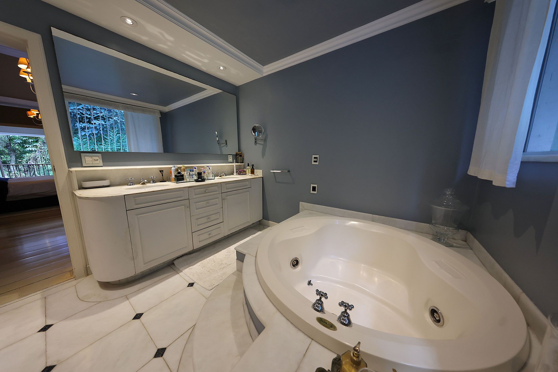  Neoclassical residence with pool and gourmet area in São Conrado - 物件實景