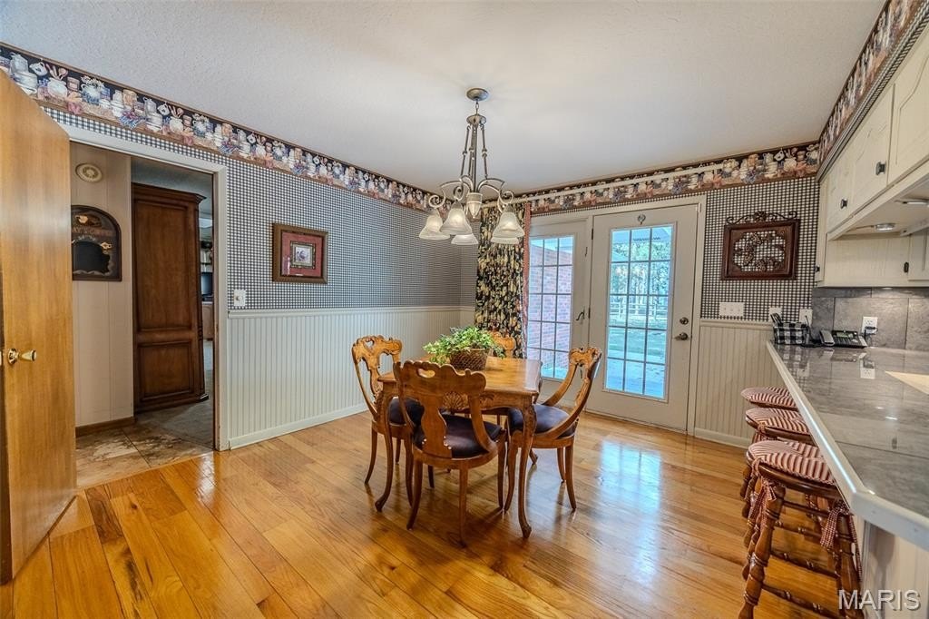 Lebanon, Missouri, 65536, United States, 5 Bedrooms Bedrooms, ,5 BathroomsBathrooms,Residential,For Sale,1973861