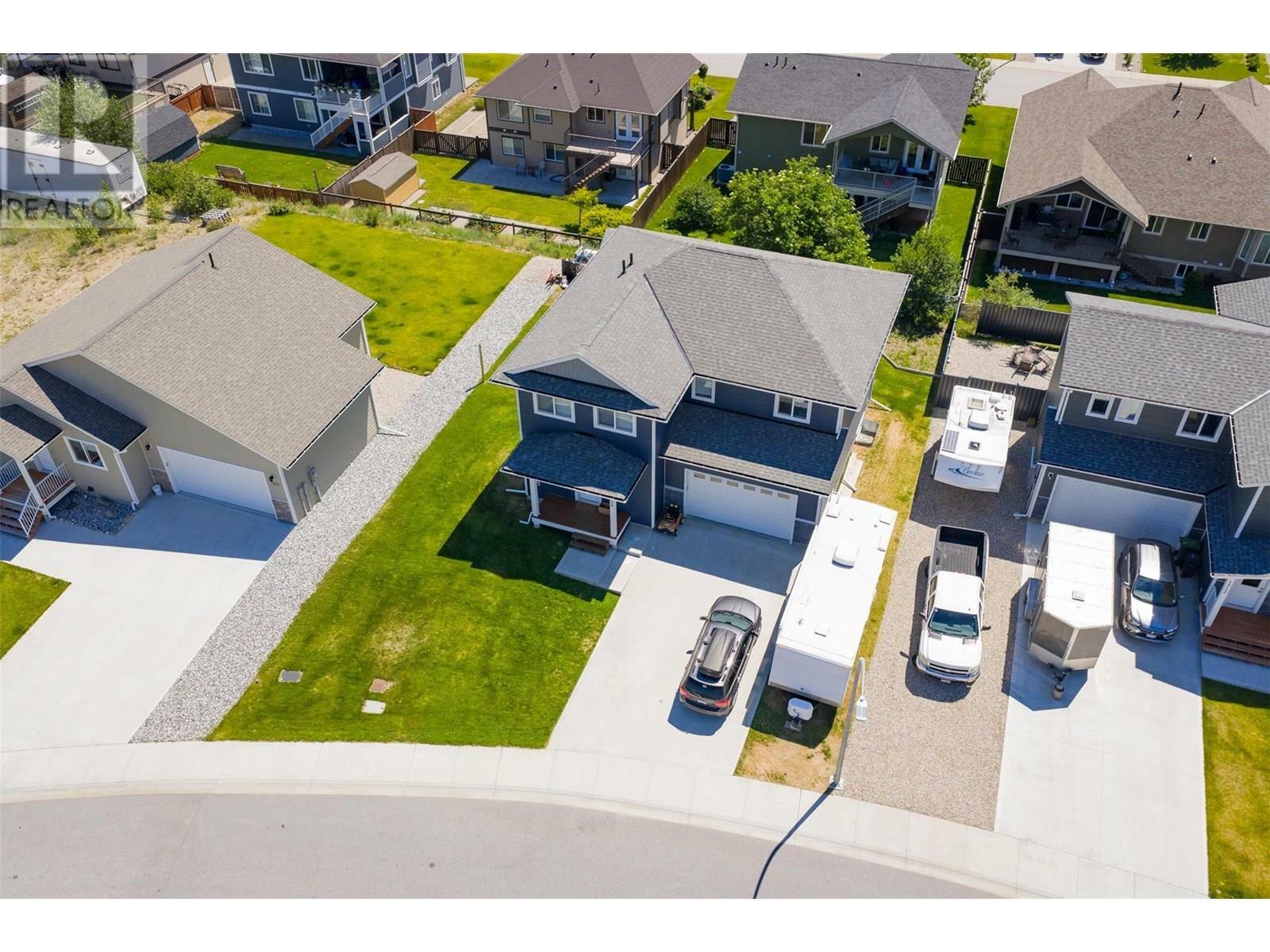 CASTLEGAR, British Columbia, V1N 4X8, CA, 6 Bedrooms Bedrooms, ,3 BathroomsBathrooms,Residential,For Sale,1883021