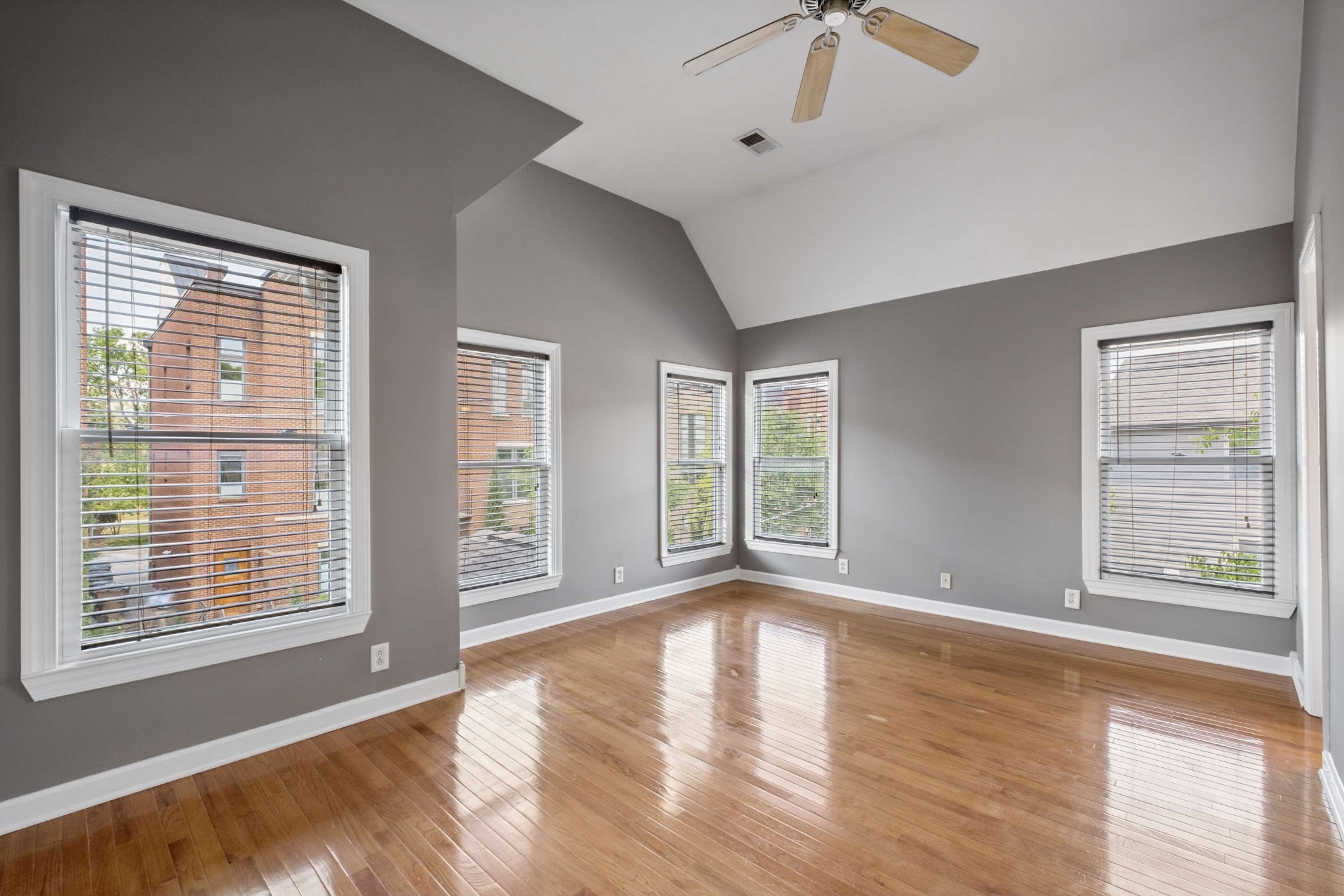  415 Van Buren St, Nashville, TN, 37208 - 物件實景