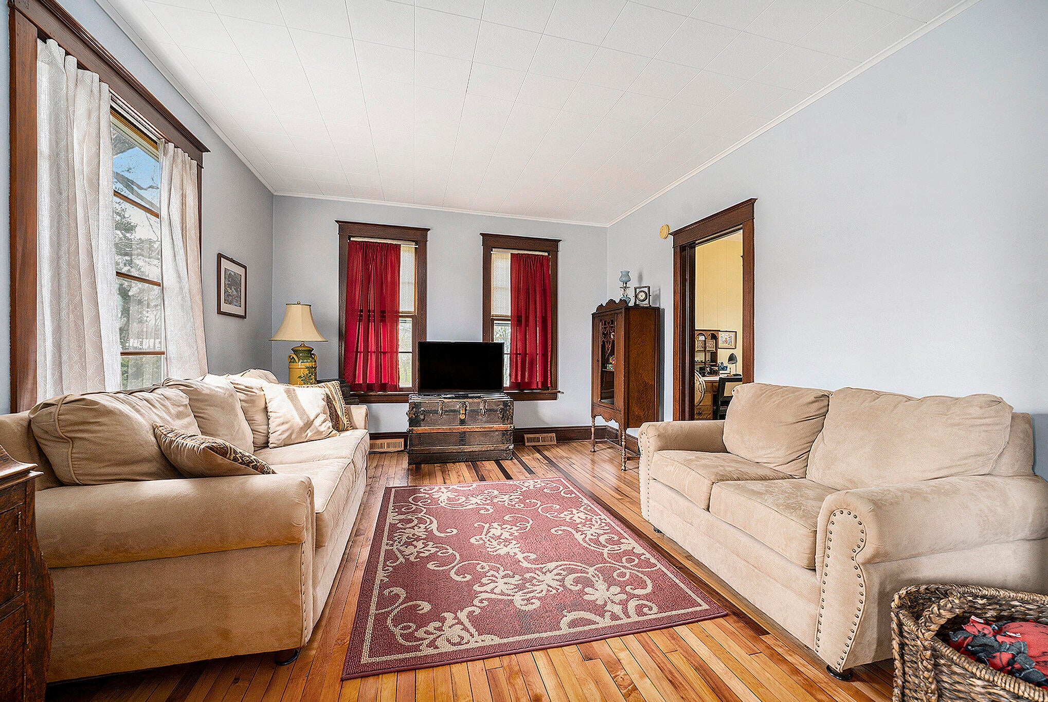 Fennville, Michigan, 49408, United States, 4 Bedrooms Bedrooms, ,4 BathroomsBathrooms,Residential,For Sale,1766735