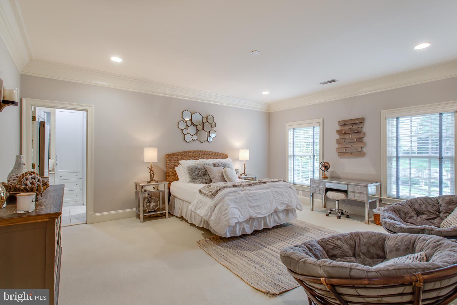 Mclean, Virginia, 22102, United States, 7 Bedrooms Bedrooms, ,10 BathroomsBathrooms,Residential,For Sale,1842537