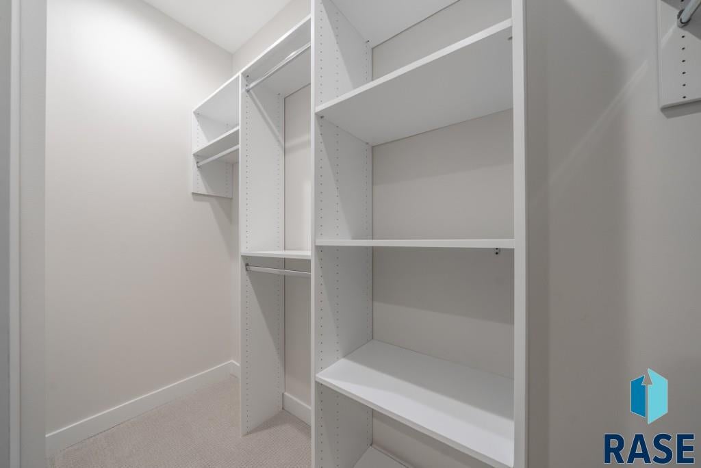 Sioux Falls, South Dakota, 57110, United States, 2 Bedrooms Bedrooms, ,2 BathroomsBathrooms,Residential,For Sale,2005980