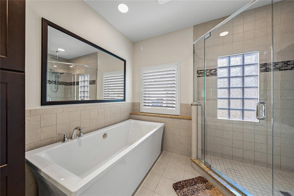 Seffner, Florida, 33584, United States, 5 Bedrooms Bedrooms, ,4 BathroomsBathrooms,Residential,For Sale,1991744