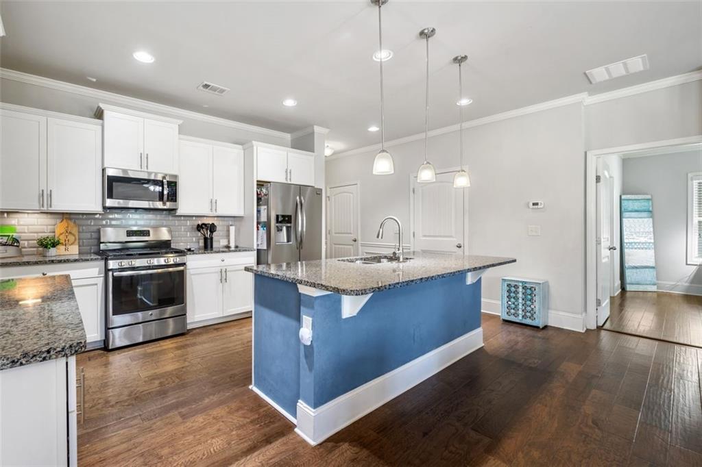 Flowery Branch, Georgia, 30542, United States, 4 Bedrooms Bedrooms, ,3 BathroomsBathrooms,Residential,For Sale,1901003