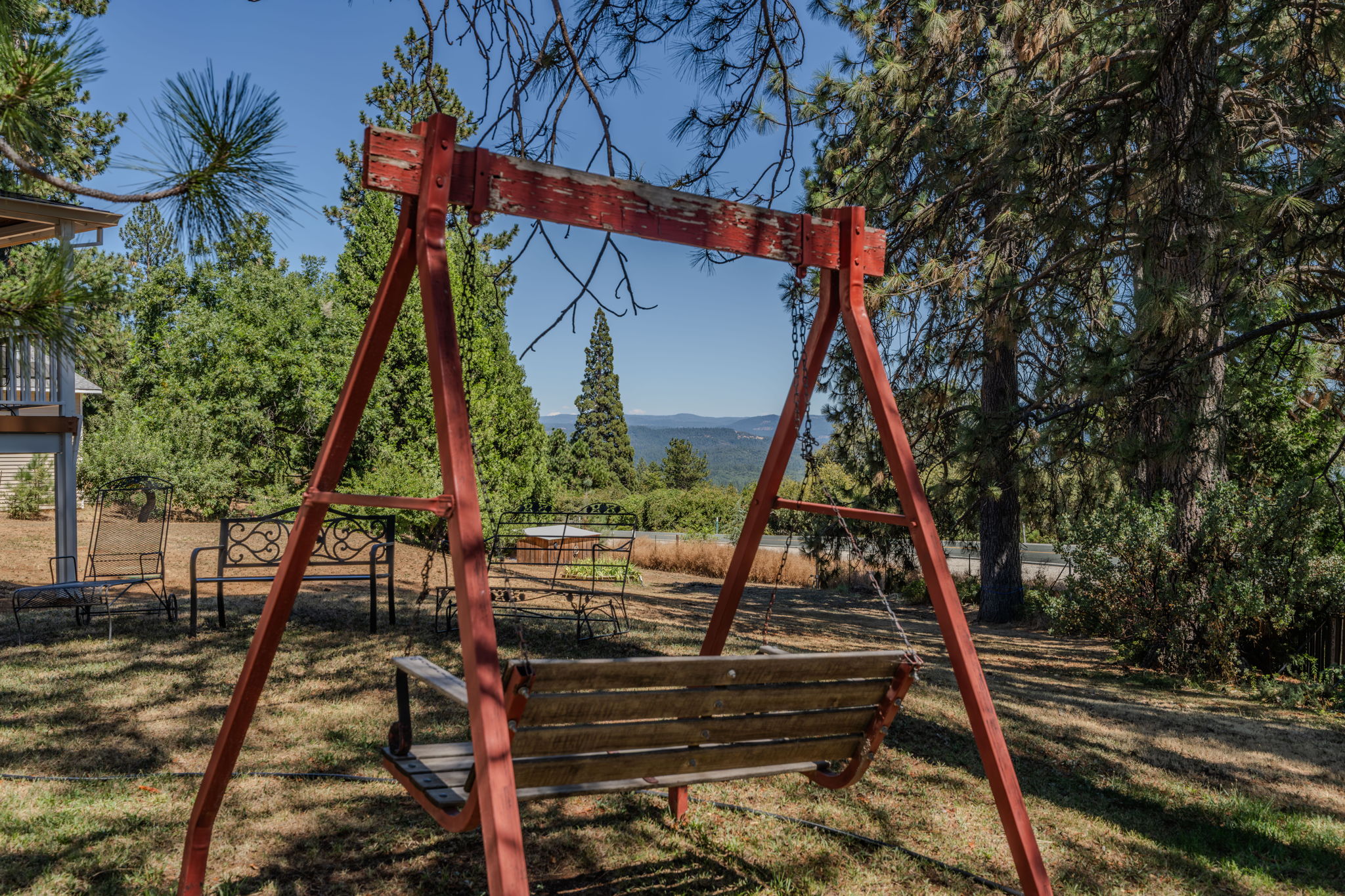  Panoramic Blue Mountain Views on One Usable Acre - 物件實景