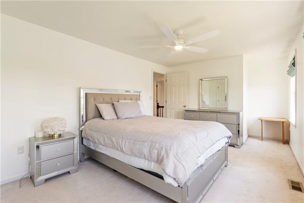 Bellingham, Massachusetts, 02019, United States, 3 Bedrooms Bedrooms, ,3 BathroomsBathrooms,Residential,For Sale,1978290