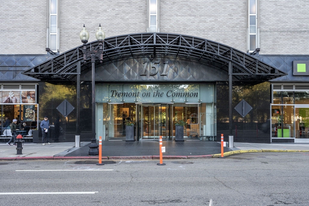 Boston, Massachusetts, 02111, United States, 1 Bedroom Bedrooms, ,1 BathroomBathrooms,Residential,For Sale,1991032