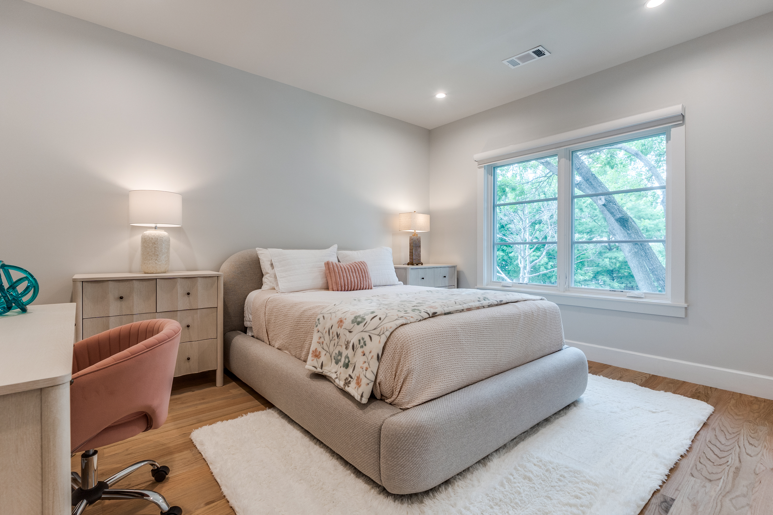  Stylish Single-Family Attached Home in Highland Park’s French Streets - 物件實景