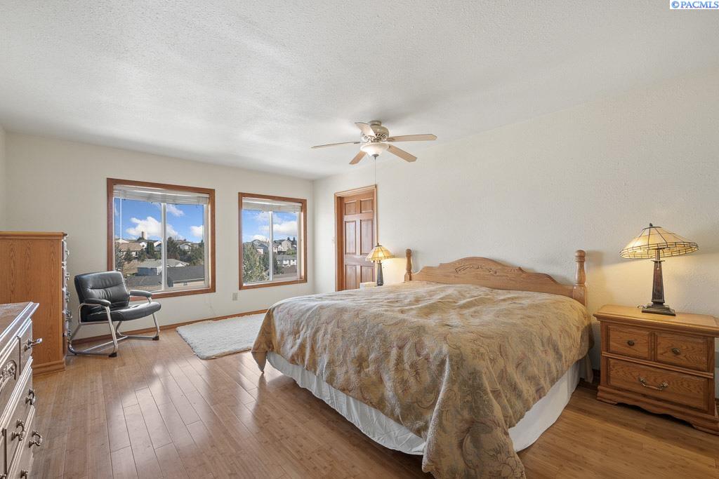Pullman, Washington, 99163, United States, 4 Bedrooms Bedrooms, ,3 BathroomsBathrooms,Residential,For Sale,1777658