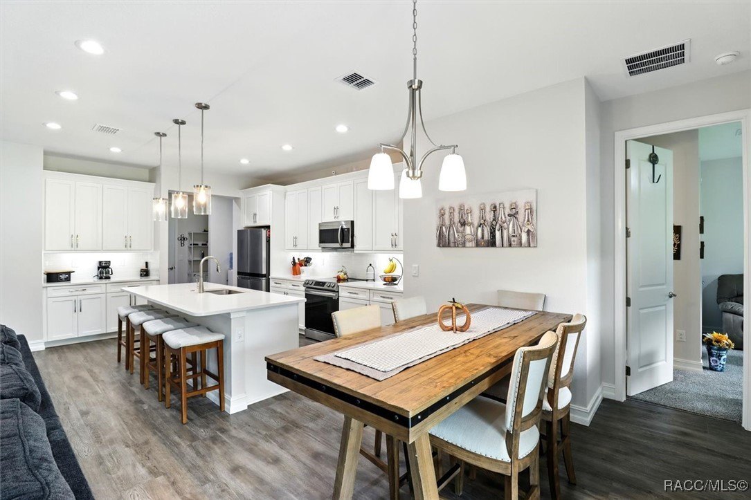 Hernando, Florida, 34442, United States, 4 Bedrooms Bedrooms, ,3 BathroomsBathrooms,Residential,For Sale,2008146