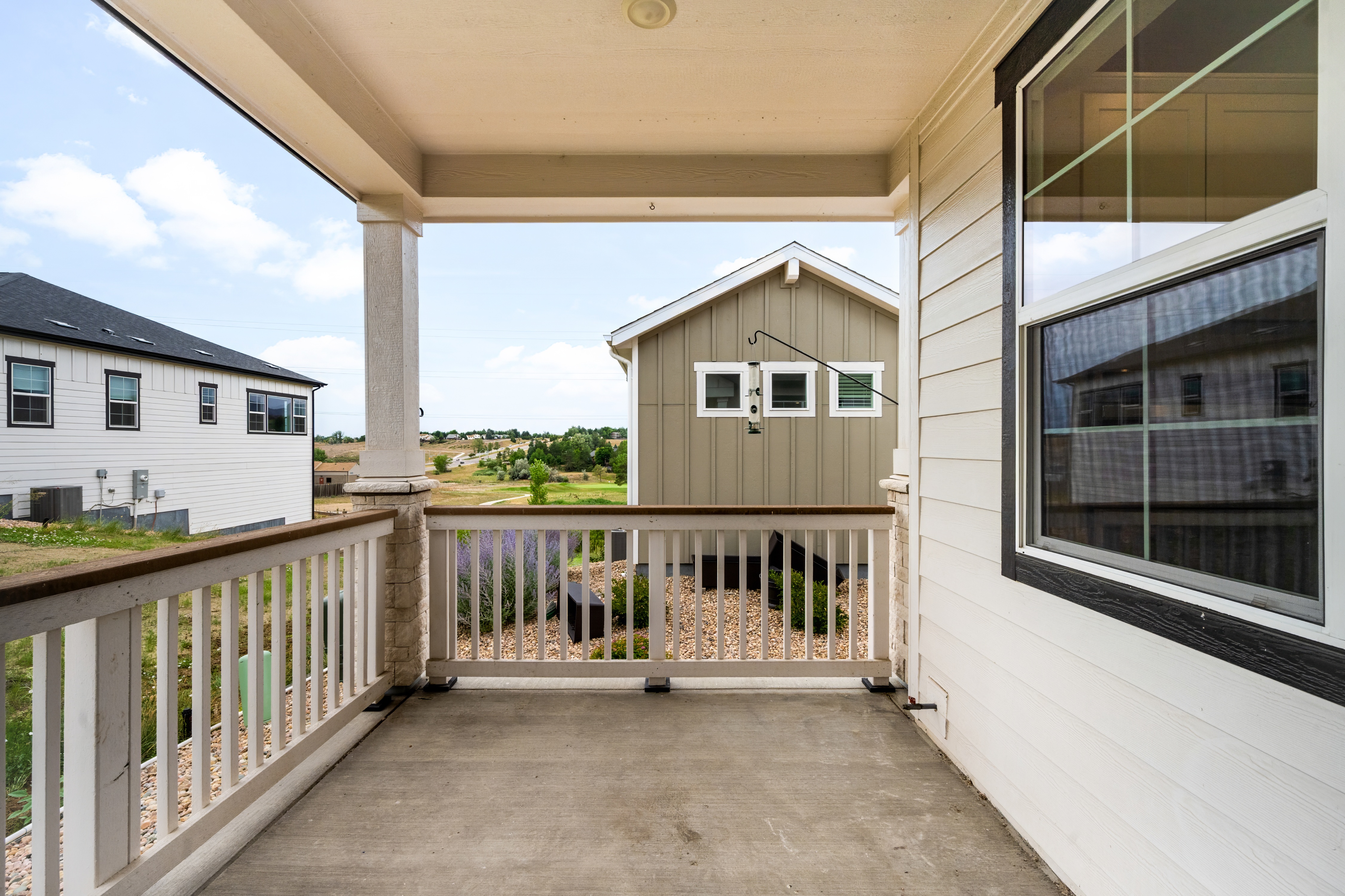  Beautifully designed modern farmhouse, ideally situated on a quiet cul-de-sac - 物件實景