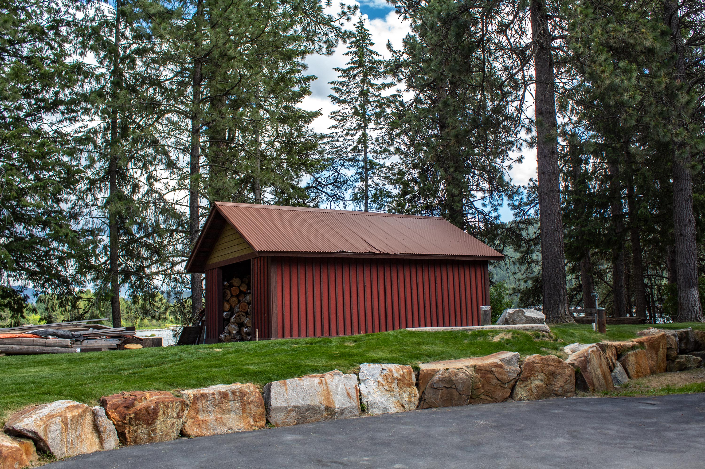 Sandpoint, Idaho, 83864, United States, 2 Bedrooms Bedrooms, ,4 BathroomsBathrooms,Residential,For Sale,1806623