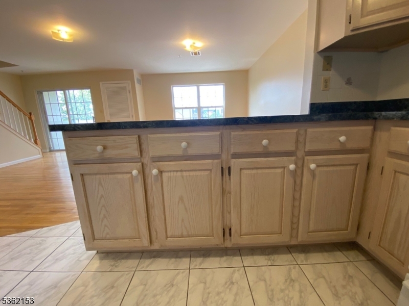 Newark City, New Jersey, 07105, United States, 2 Bedrooms Bedrooms, ,3 BathroomsBathrooms,Residential,For Sale,2003530