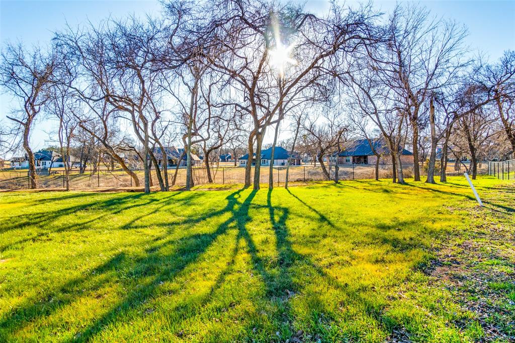 Springtown, Texas, 76082, United States, 5 Bedrooms Bedrooms, ,3 BathroomsBathrooms,Residential,For Sale,1805360