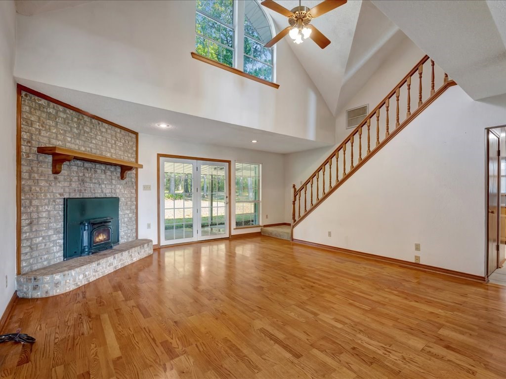 Huntington, Texas, 75949, United States, 4 Bedrooms Bedrooms, ,2 BathroomsBathrooms,Residential,For Sale,1975169