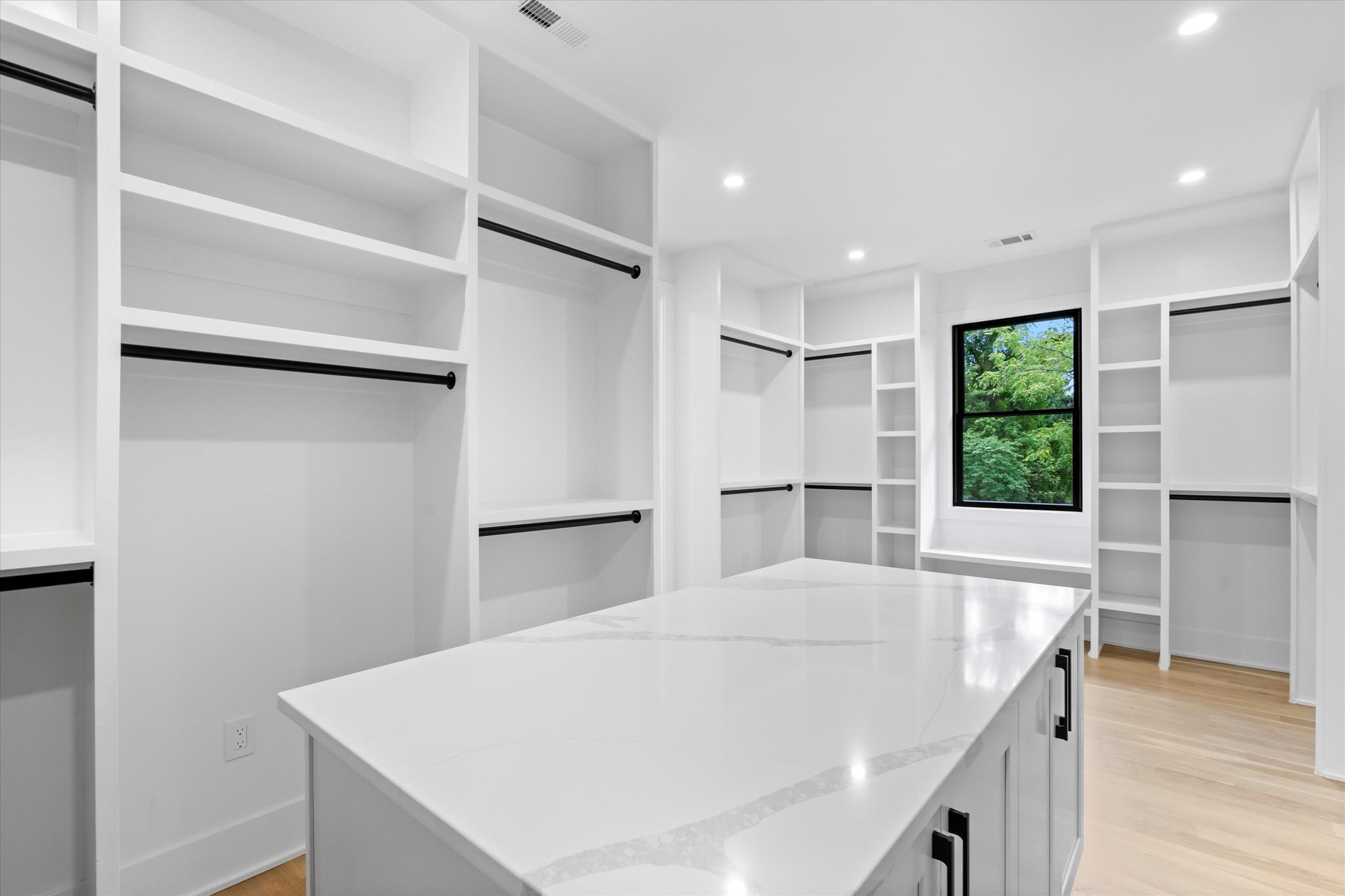  4609 Willow Run Drive, Annandale, VA, 22003 - 物件實景