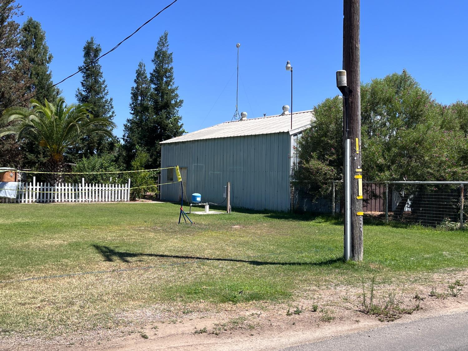 Livingston, California, 95334, United States, 3 Bedrooms Bedrooms, ,2 BathroomsBathrooms,Residential,For Sale,1975273