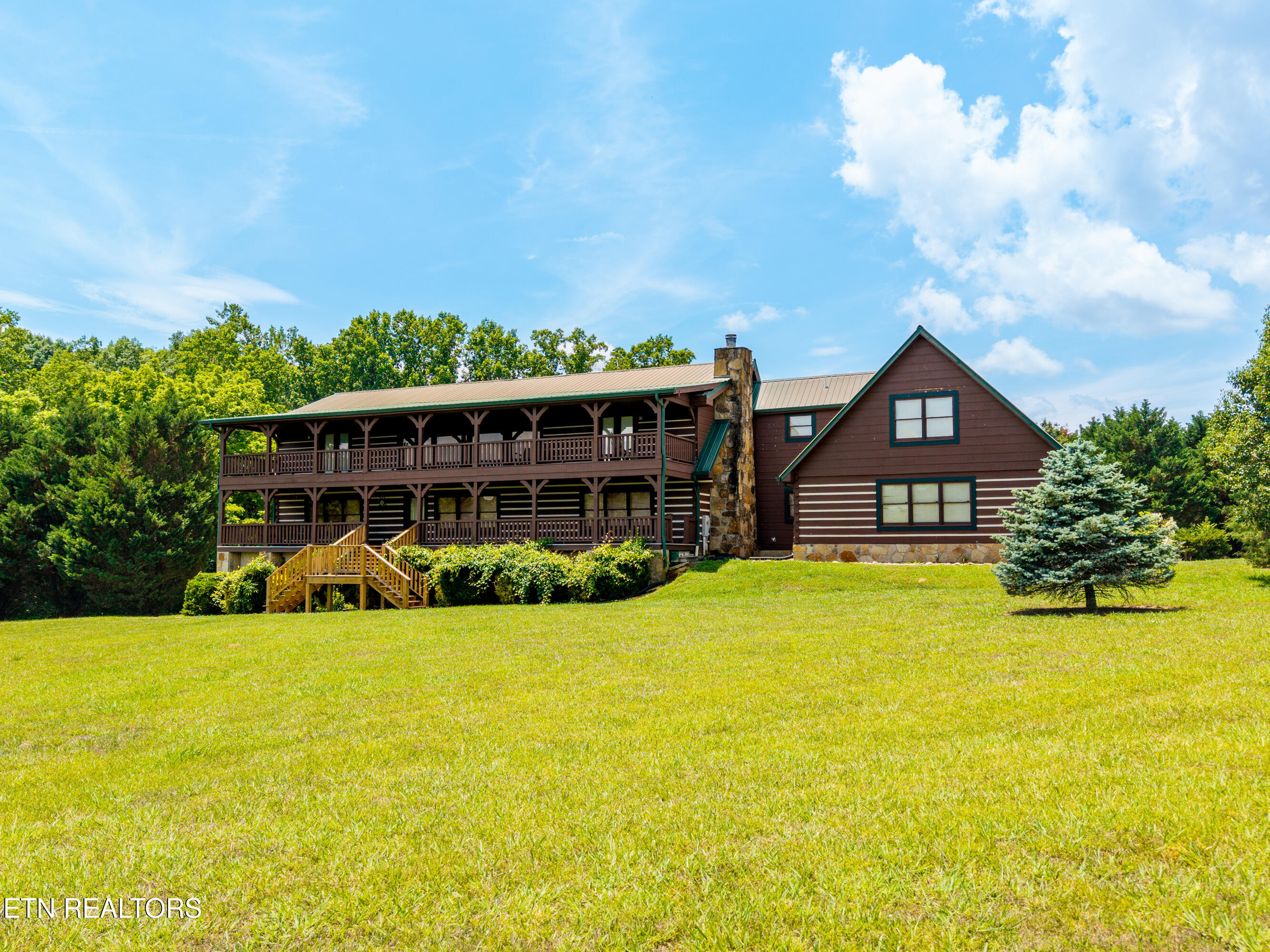 Vonore, Tennessee, 37885, United States, 3 Bedrooms Bedrooms, ,4 BathroomsBathrooms,Residential,For Sale,2048933