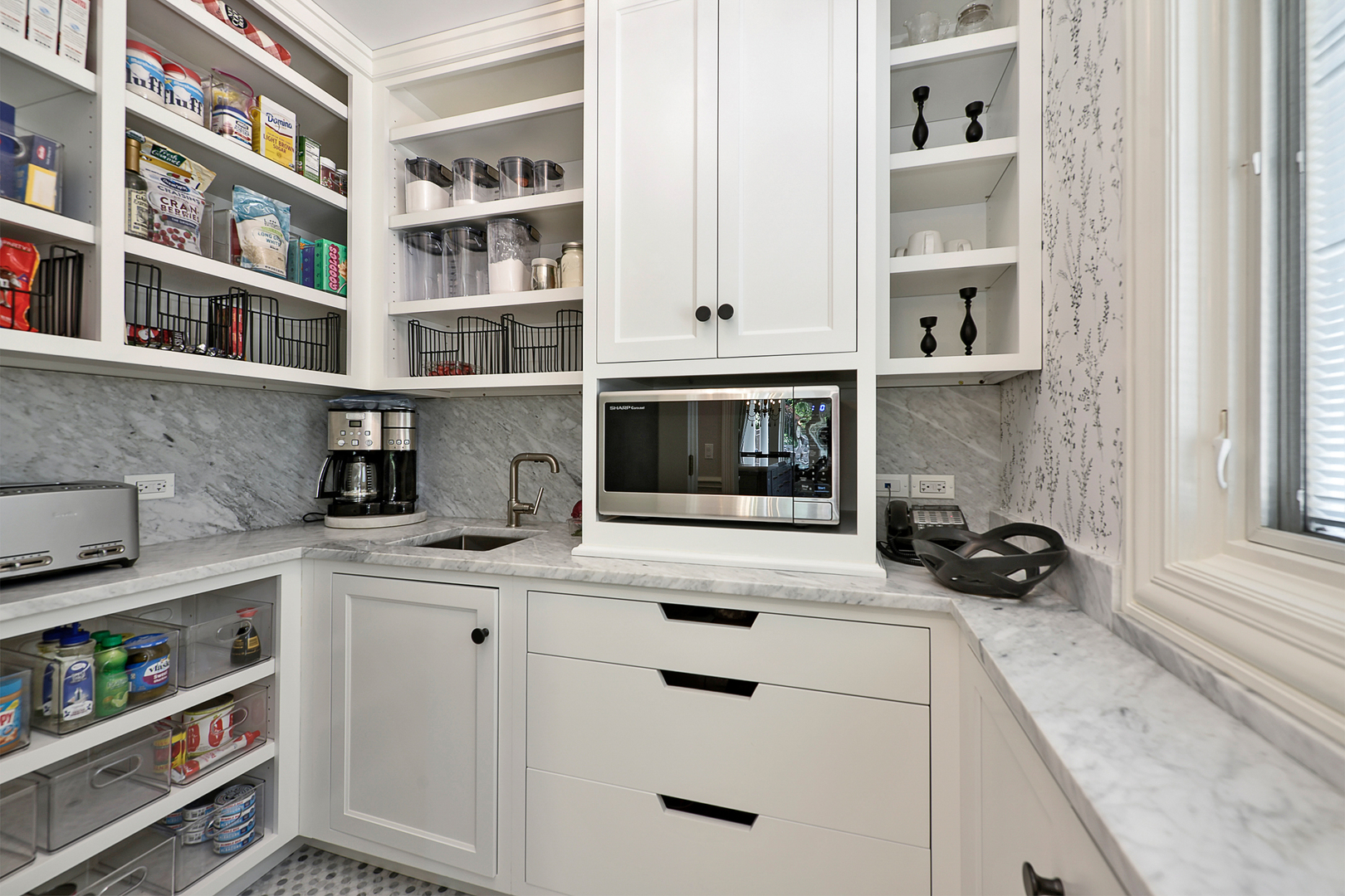 Inverness, Illinois, 60067, United States, 6 Bedrooms Bedrooms, ,10 BathroomsBathrooms,Residential,For Sale,1980609