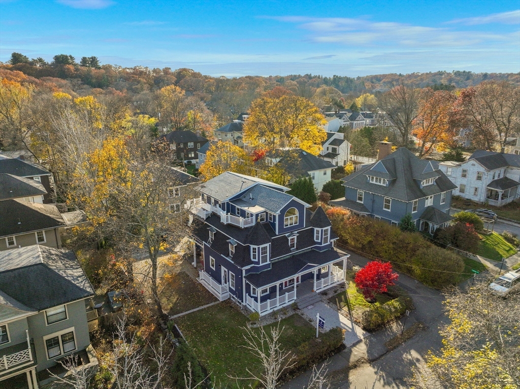 Newton, Massachusetts, 02460, United States, 4 Bedrooms Bedrooms, ,5 BathroomsBathrooms,Residential,For Sale,1992960