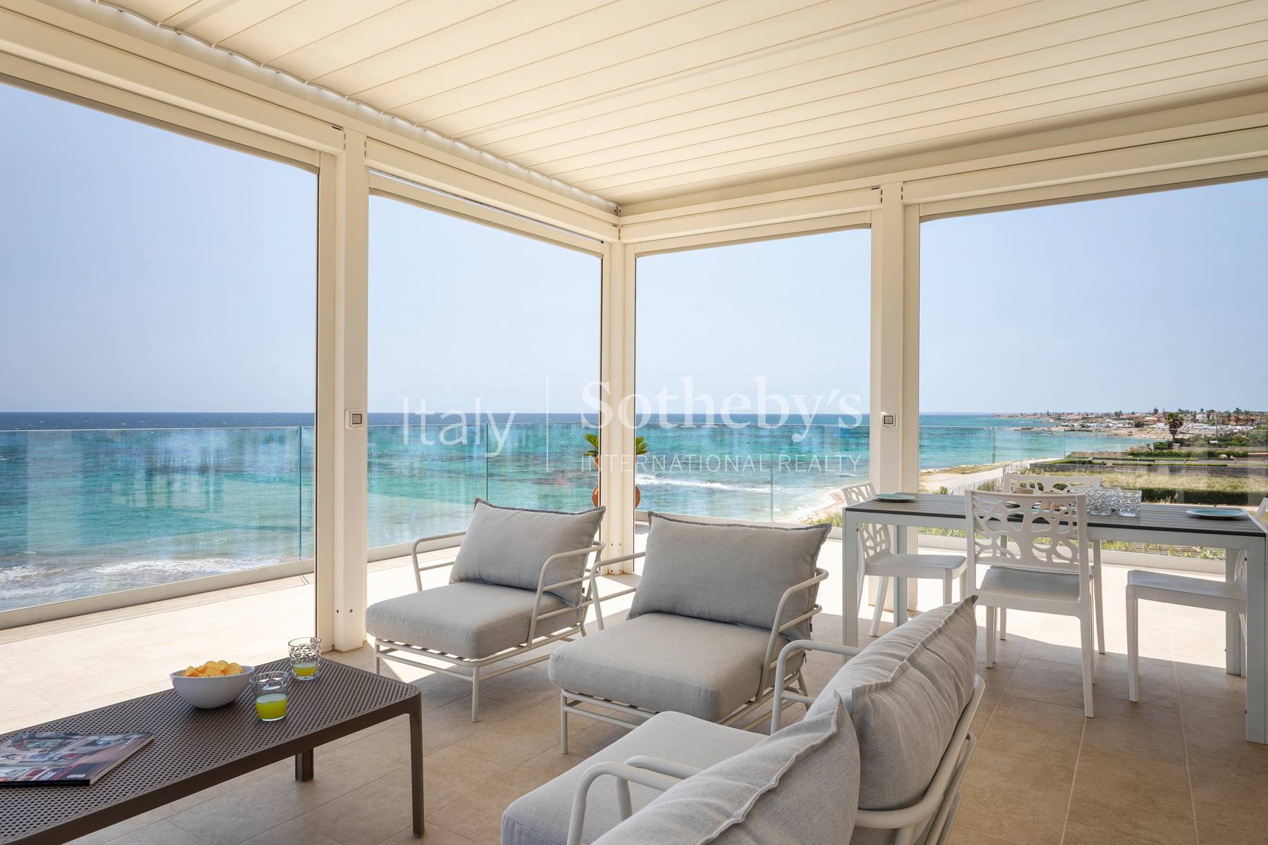  Exclusive and elegant modern villa by the sea - 物件實景