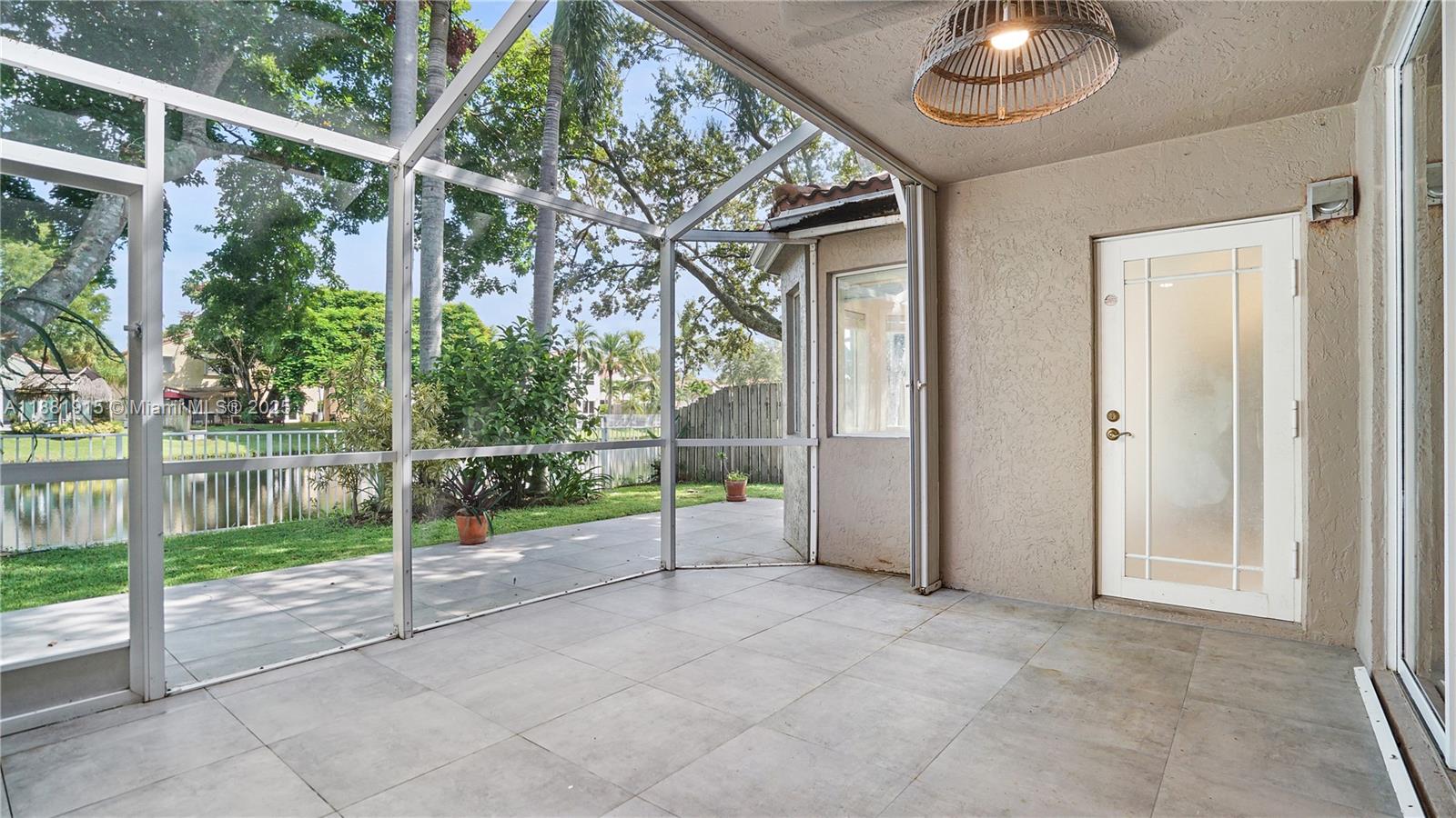 Plantation, Florida, 33322, United States, 3 Bedrooms Bedrooms, ,2 BathroomsBathrooms,Residential,For Sale,1947499